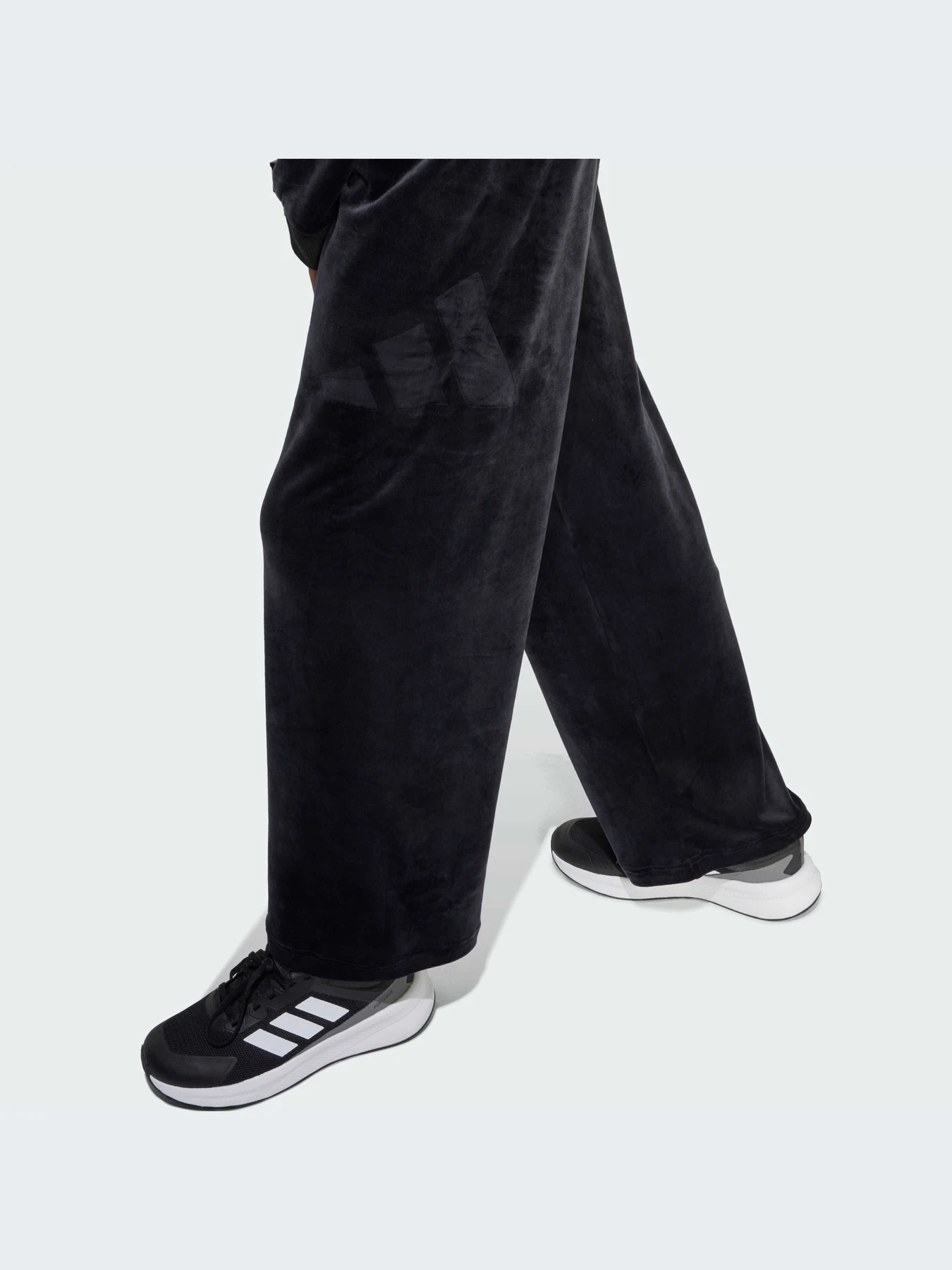 Брюки Adidas модель JN2231-KZ Брюки Adidas модель JN2231-KZ Фото