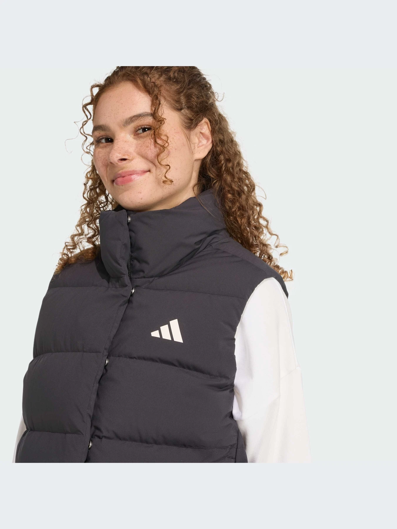 Куртки и дубленки Adidas модель JN2090-KZ Куртки и дубленки Adidas модель JN2090-KZ Фото