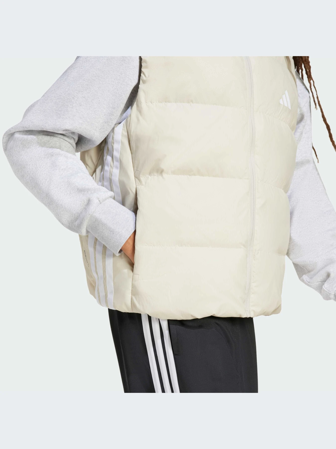 Куртки и дубленки Adidas модель JM4079-KZ Куртки и дубленки Adidas модель JM4079-KZ Фото