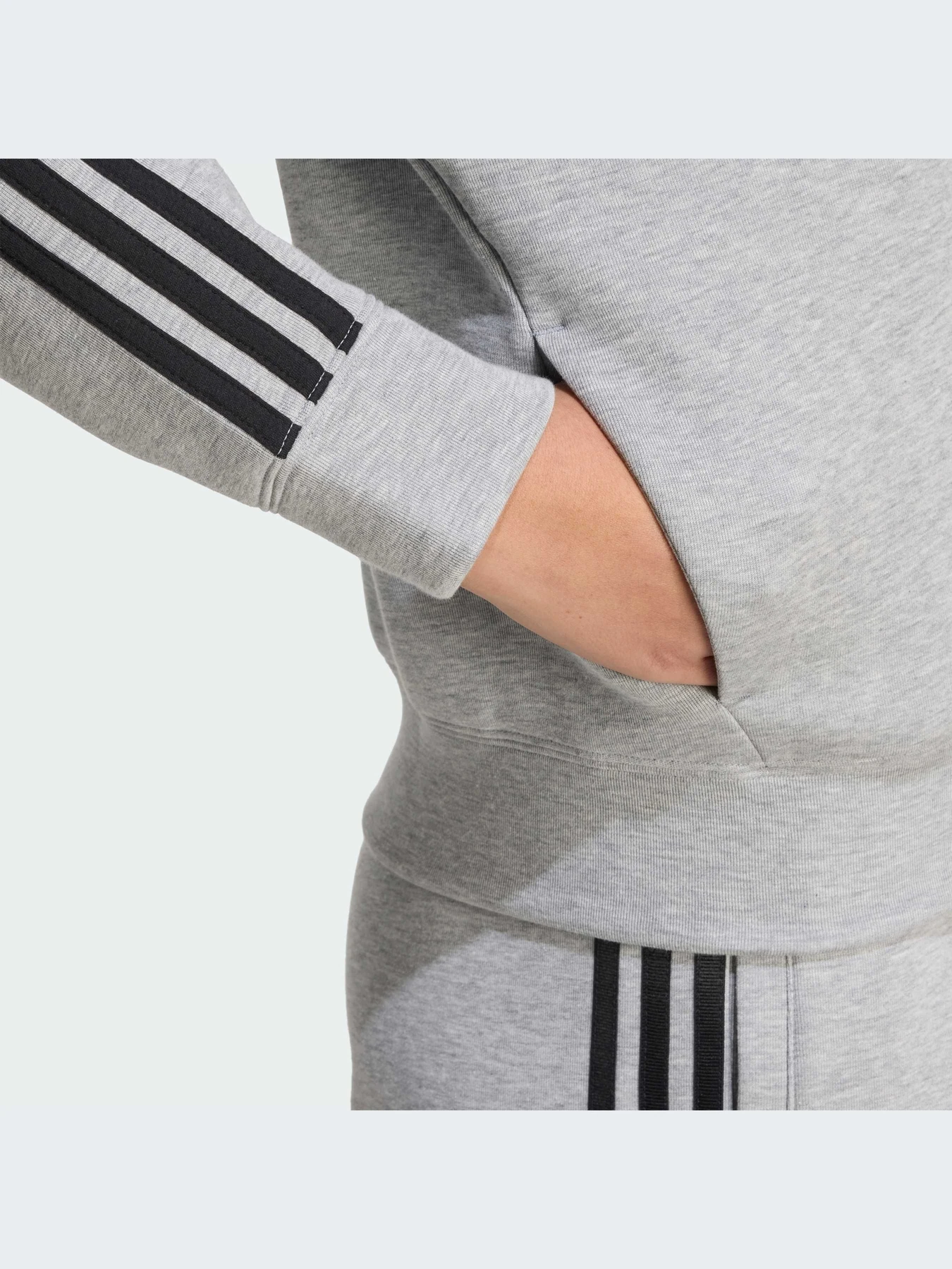 Худи и свитшоты Adidas модель JY2620-KZ Худи и свитшоты Adidas модель JY2620-KZ Фото