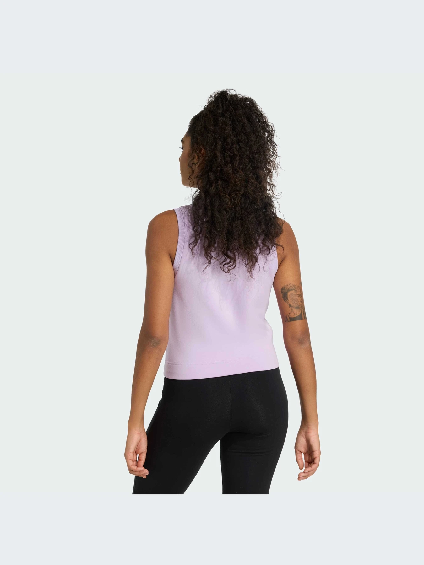 Футболки и поло Adidas модель JW2379-KZ Футболки и поло Adidas модель JW2379-KZ Фото