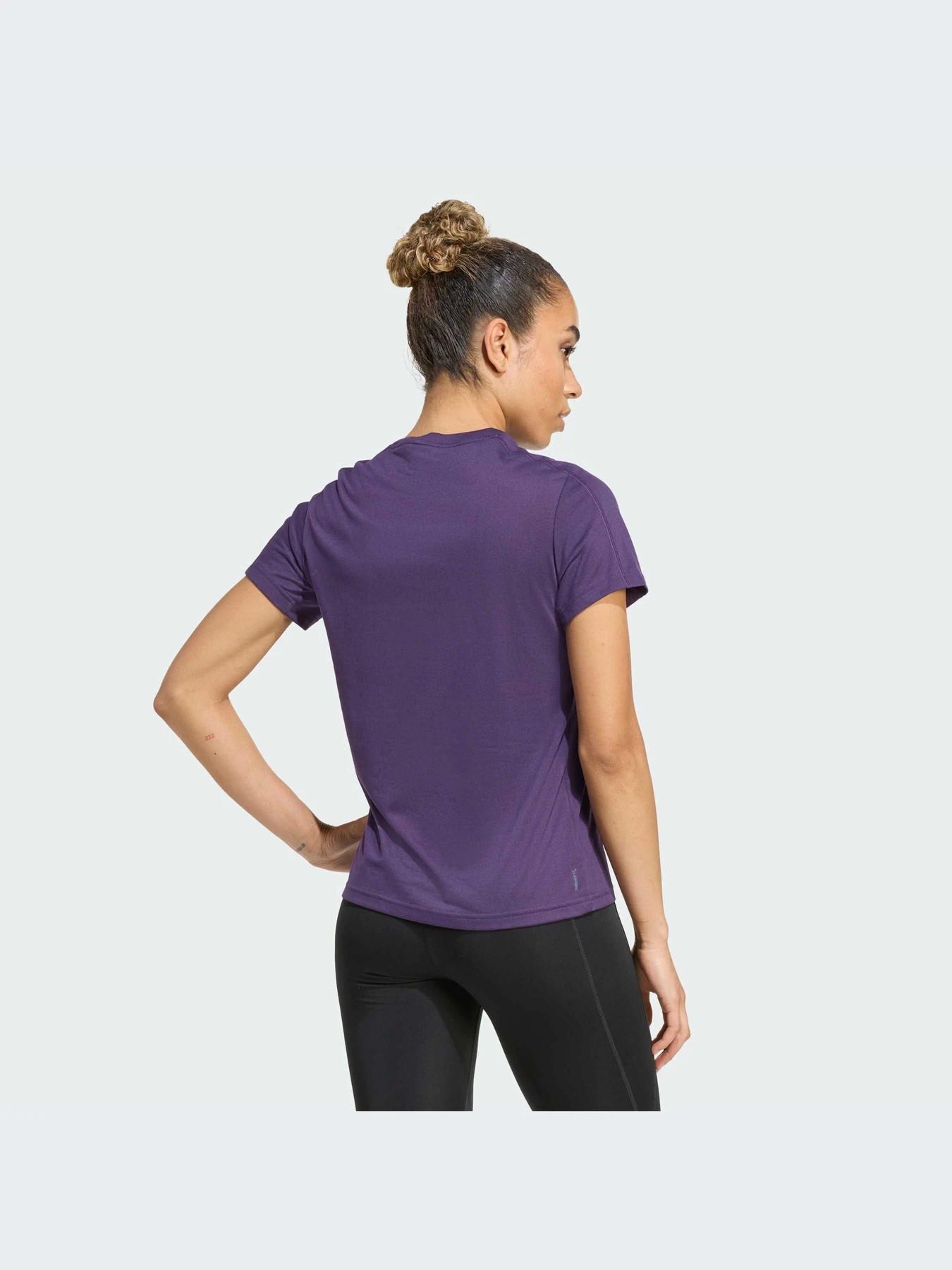 Футболки и поло Adidas модель JY4573-KZ Футболки и поло Adidas модель JY4573-KZ Фото