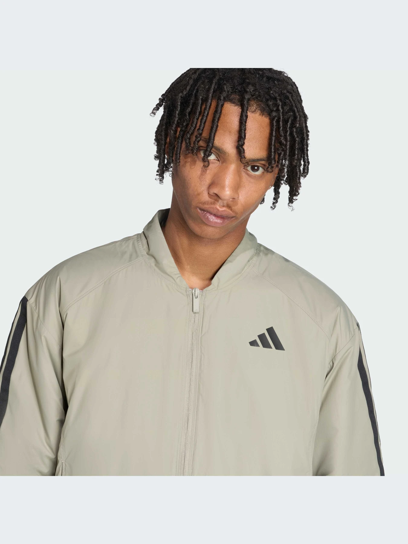 Куртки и дубленки Adidas модель JV5170-KZ Куртки и дубленки Adidas модель JV5170-KZ Фото