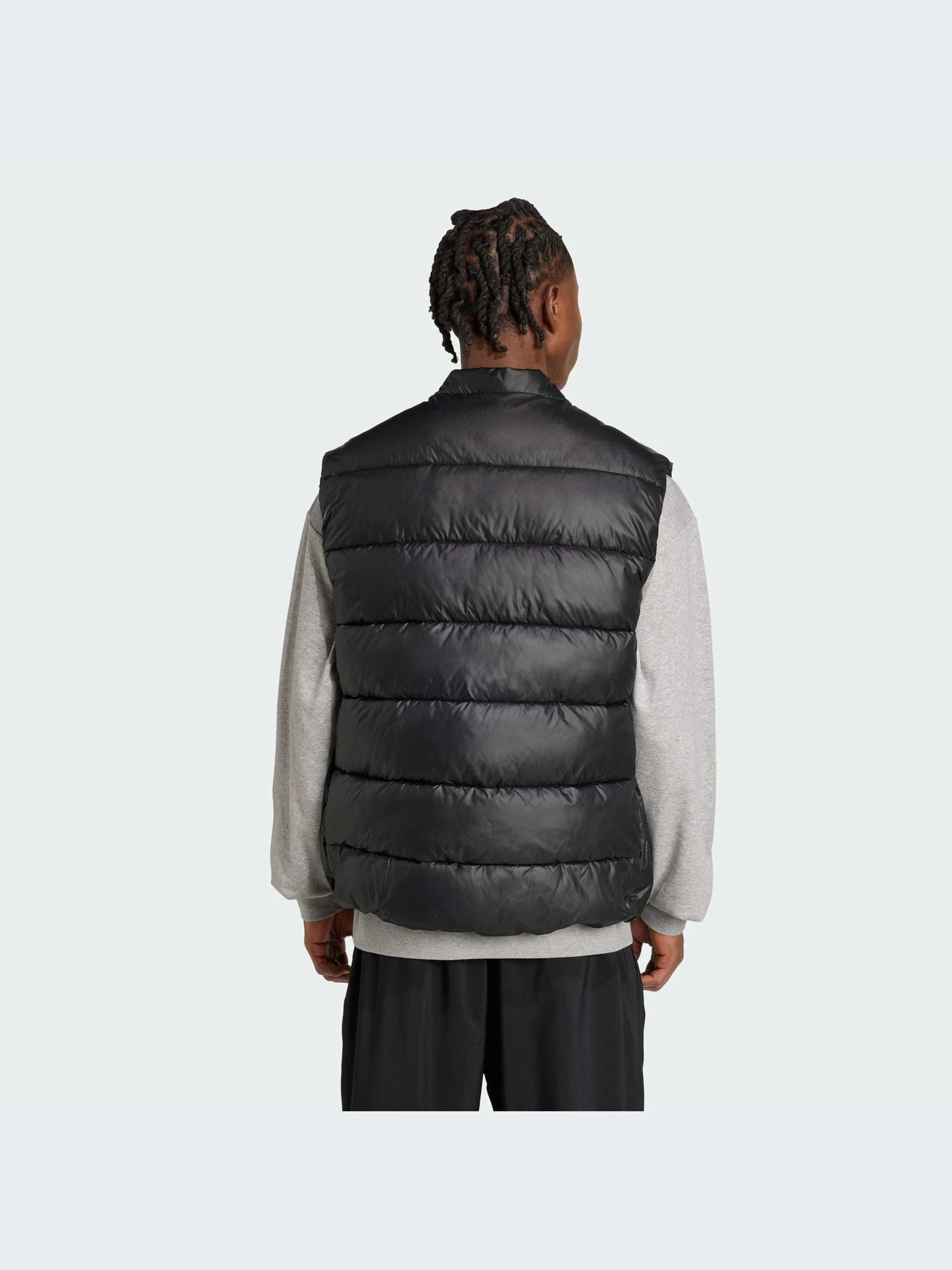 Куртки и дубленки Adidas модель JV7727-KZ Куртки и дубленки Adidas модель JV7727-KZ Фото