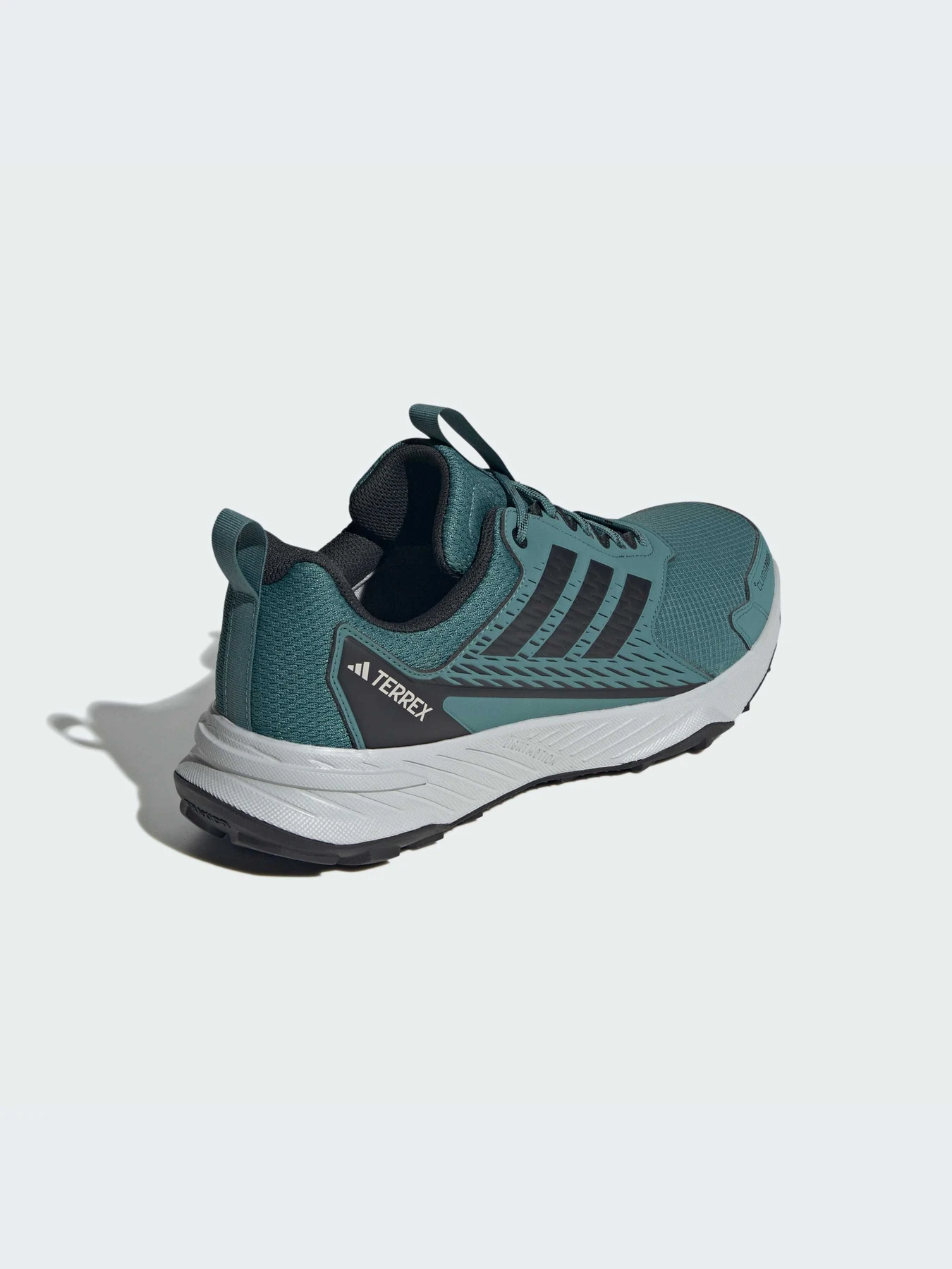 Кроссовки Adidas модель JR7770-KZ Кроссовки Adidas модель JR7770-KZ Фото