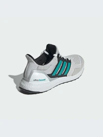 Кроссовки Adidas Ultraboost модель JQ0823-KZ Фото