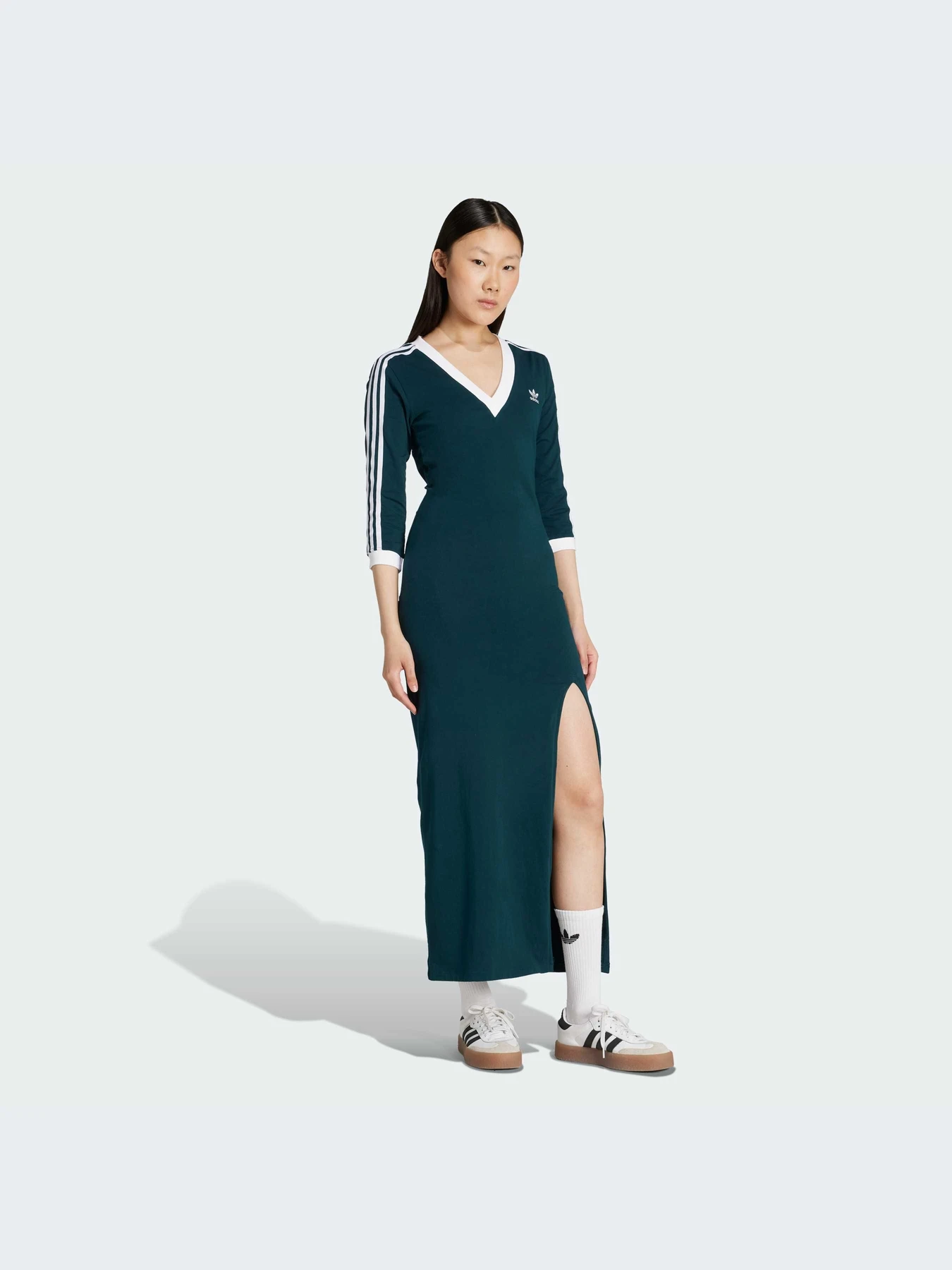 Платья Adidas Adicolor модель JY2940-KZ Платья Adidas Adicolor модель JY2940-KZ Фото