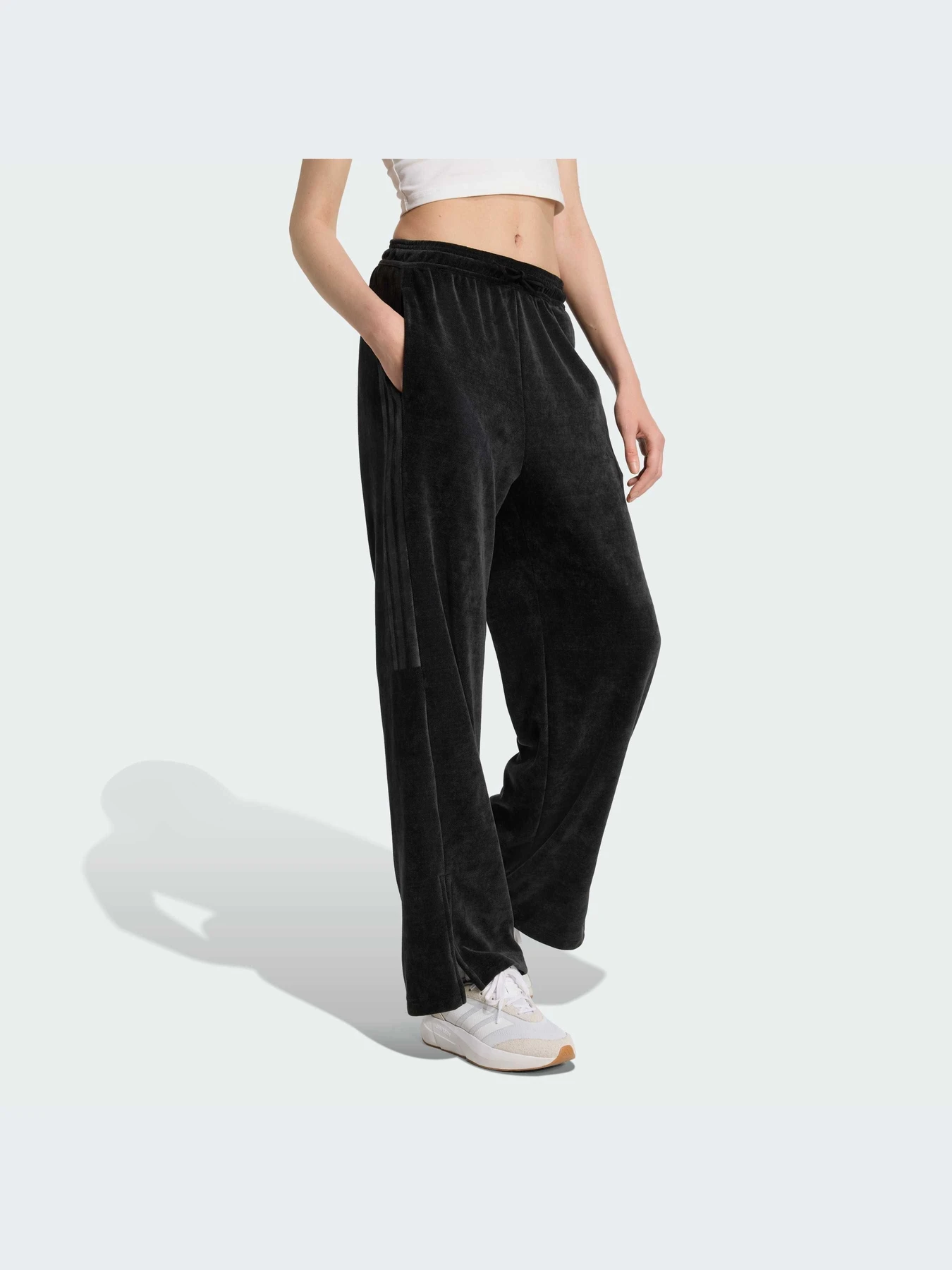 Брюки Adidas Tiro модель JM1805-KZ Брюки Adidas Tiro модель JM1805-KZ Фото