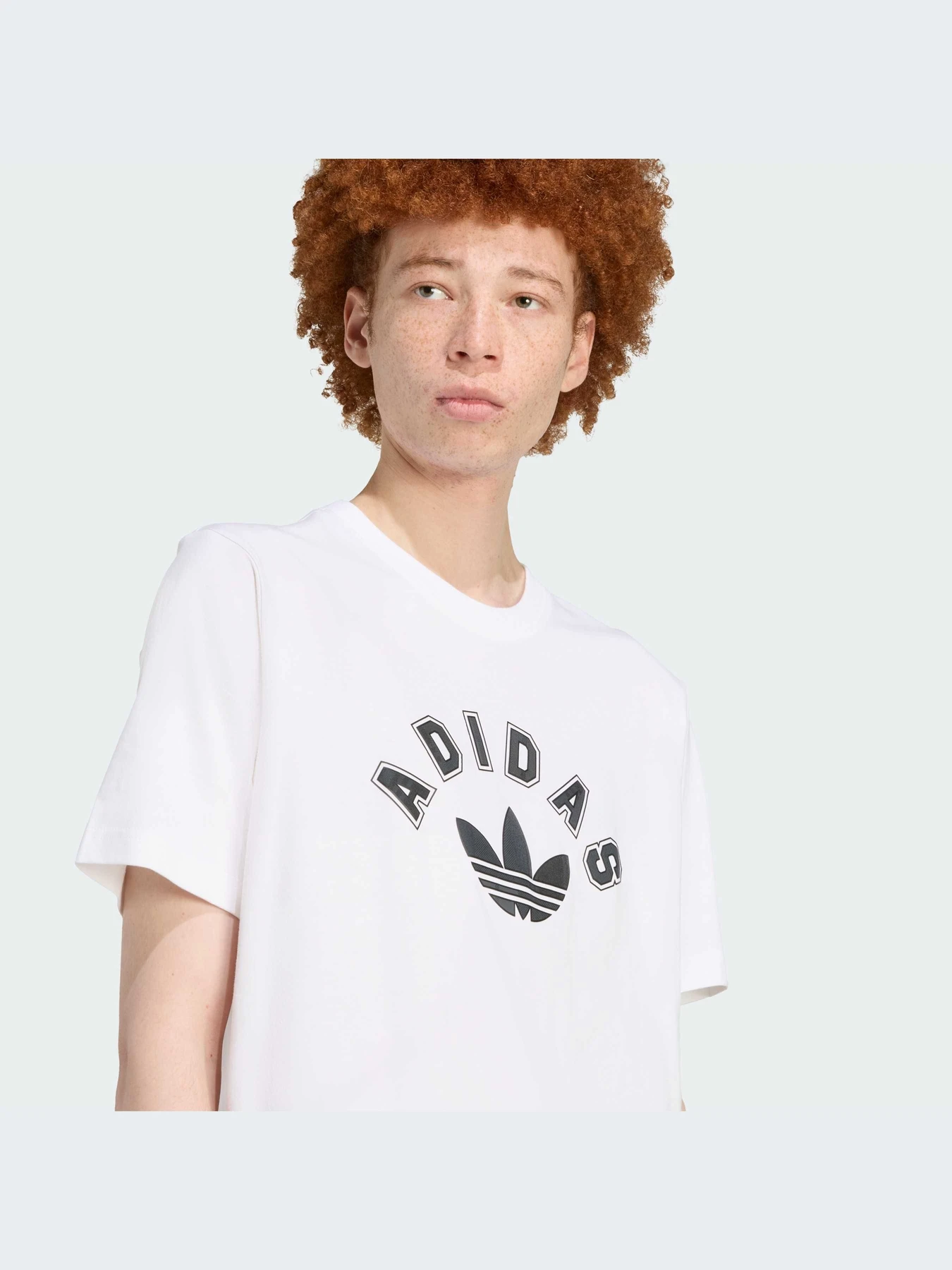 Футболки и поло Adidas Graphics модель JV7752-KZ Футболки и поло Adidas Graphics модель JV7752-KZ Фото
