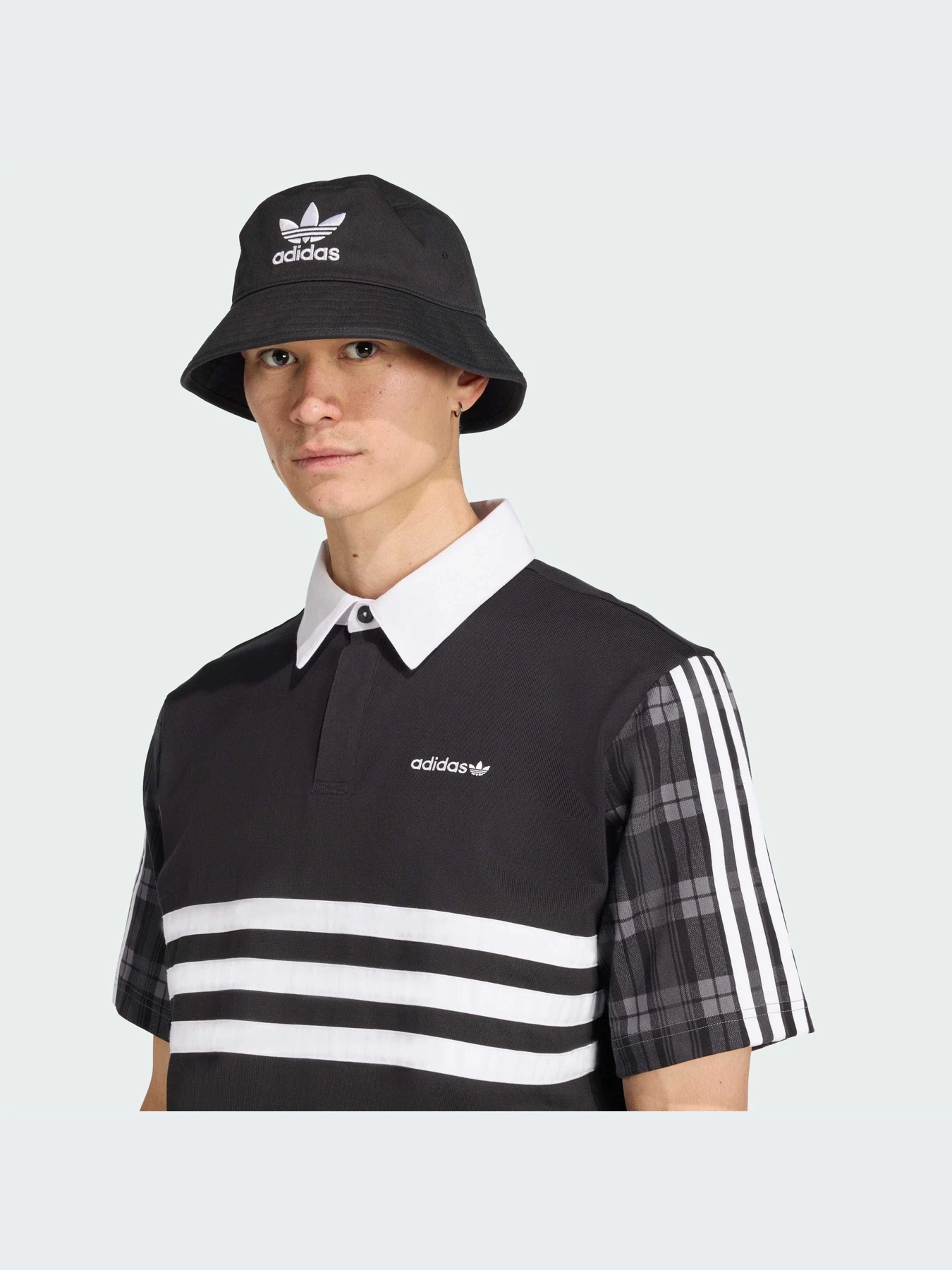 Футболки и поло Adidas Graphics модель JV7738-KZ Футболки и поло Adidas Graphics модель JV7738-KZ Фото