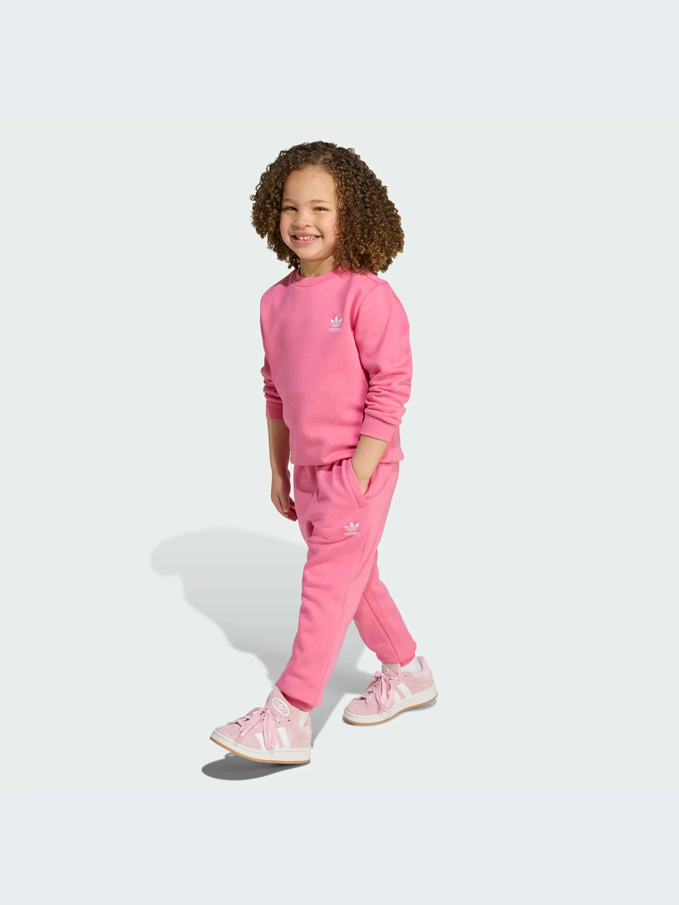 Костюмы Adidas модель JY4880-KZ Костюмы Adidas модель JY4880-KZ Фото