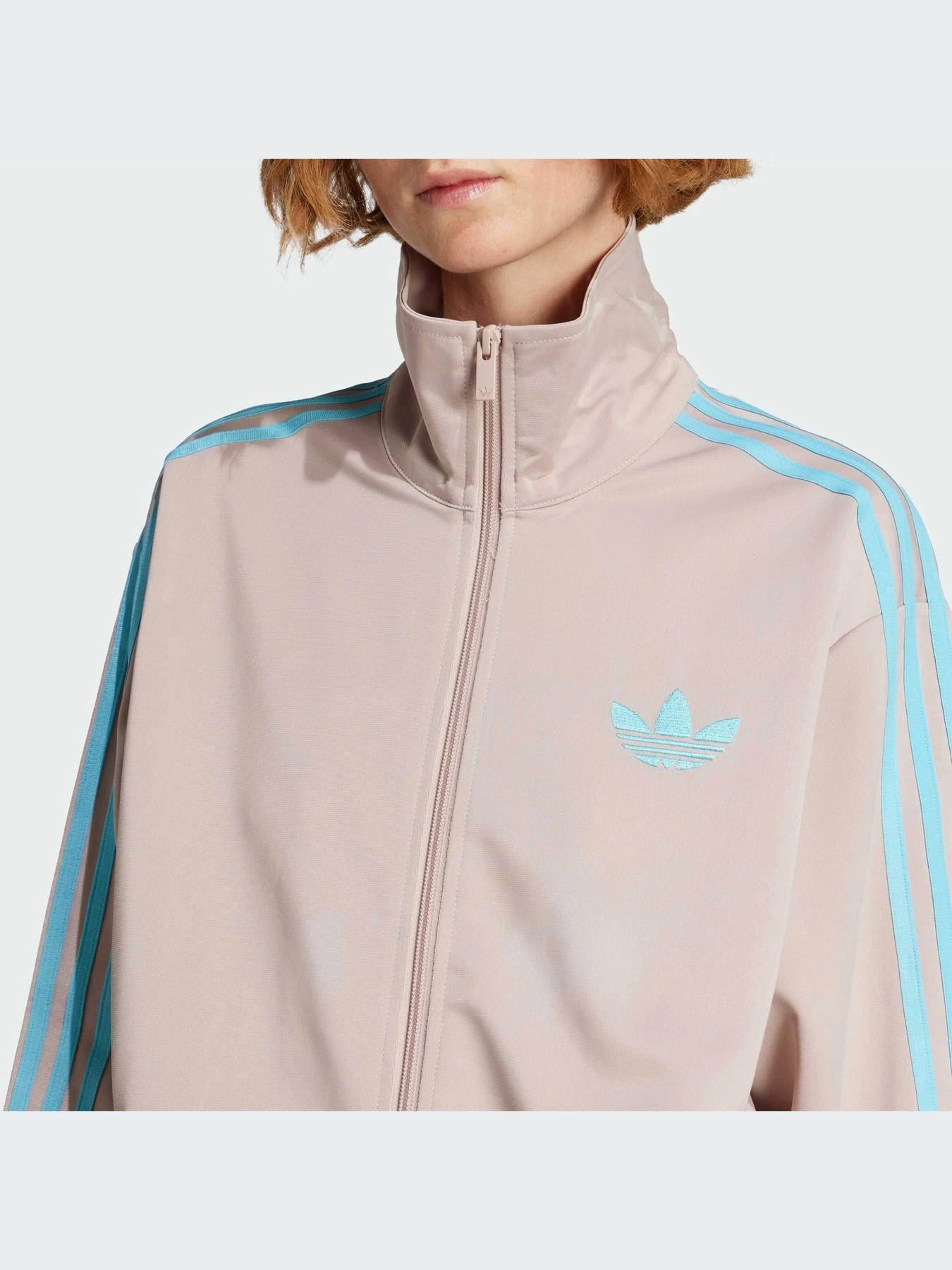 Худи и свитшоты Adidas модель JX7864-KZ Худи и свитшоты Adidas модель JX7864-KZ Фото