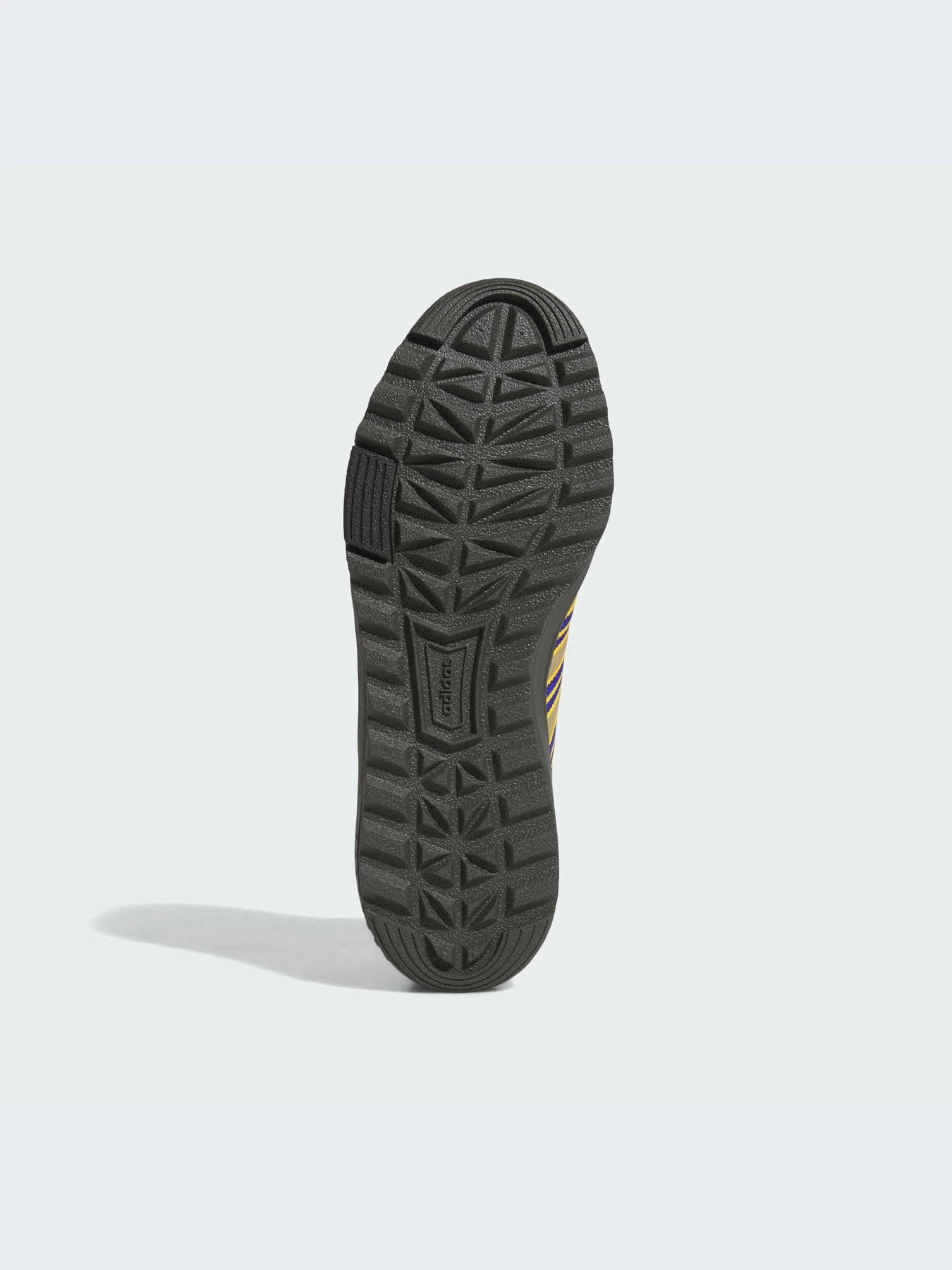 Ботинки и сапоги Adidas Hoops модель JR6704-KZ Ботинки и сапоги Adidas Hoops модель JR6704-KZ Фото