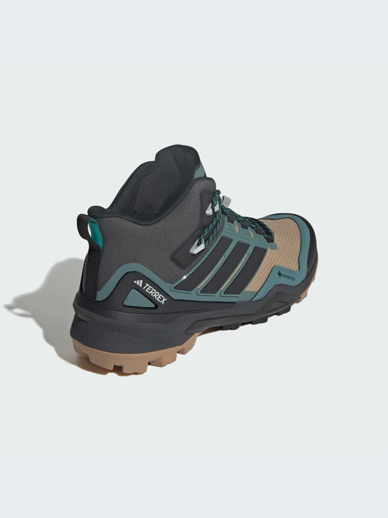 Кроссовки Adidas модель JQ9927-KZ Кроссовки Adidas модель JQ9927-KZ Фото