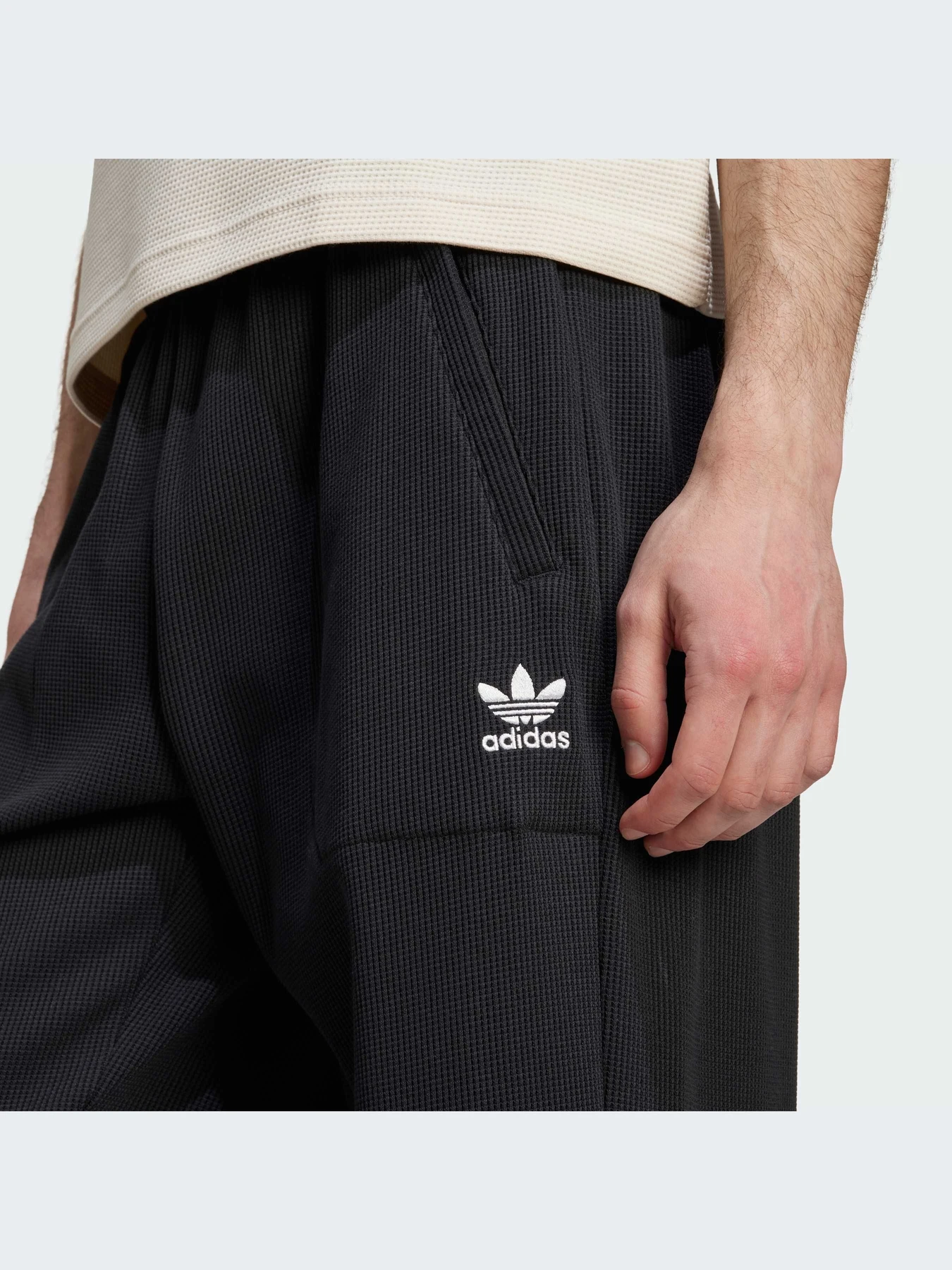 Брюки Adidas модель JW0975-KZ Брюки Adidas модель JW0975-KZ Фото