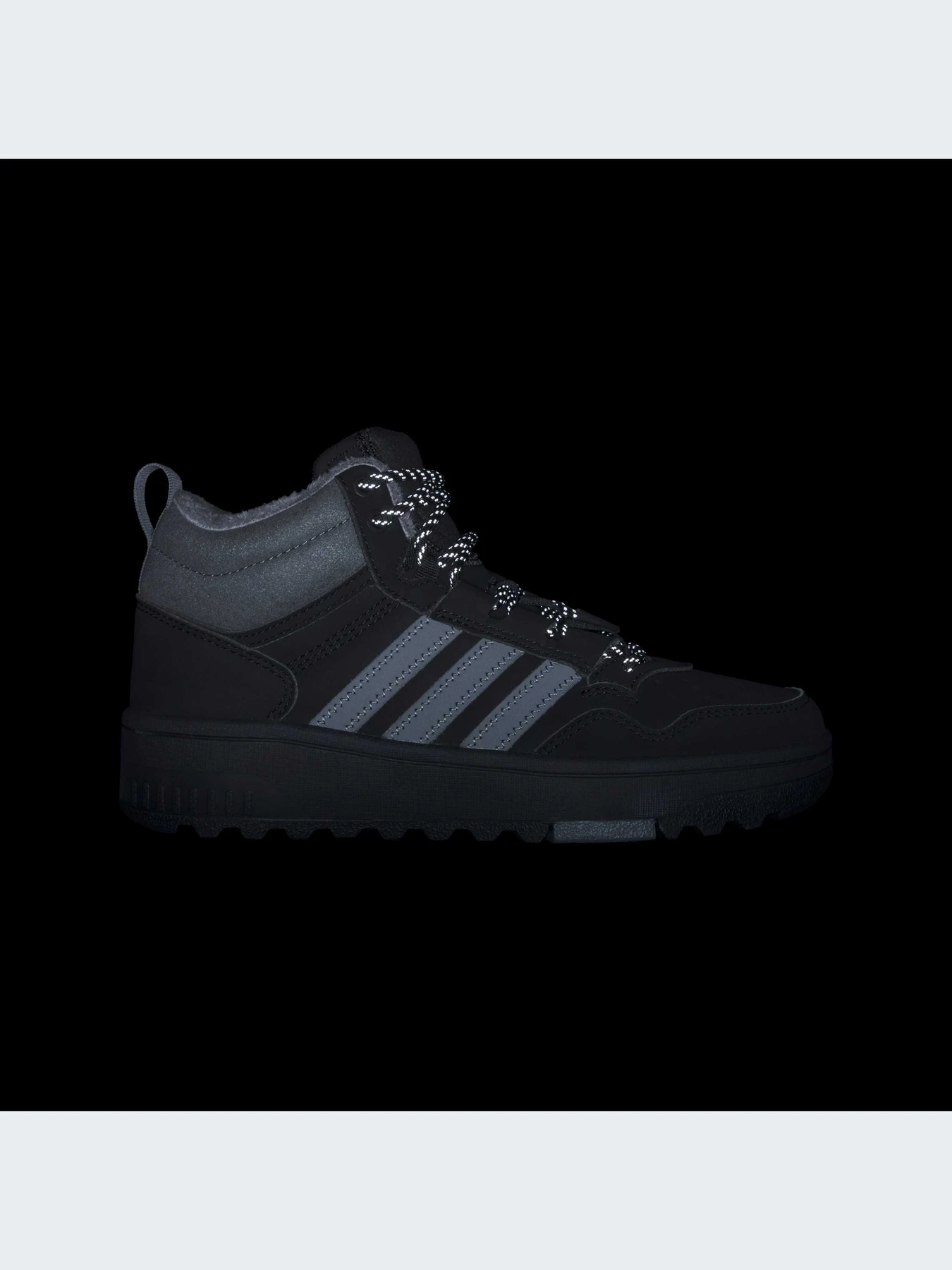 Ботинки и сапоги Adidas Hoops модель JQ7903-KZ Ботинки и сапоги Adidas Hoops модель JQ7903-KZ Фото