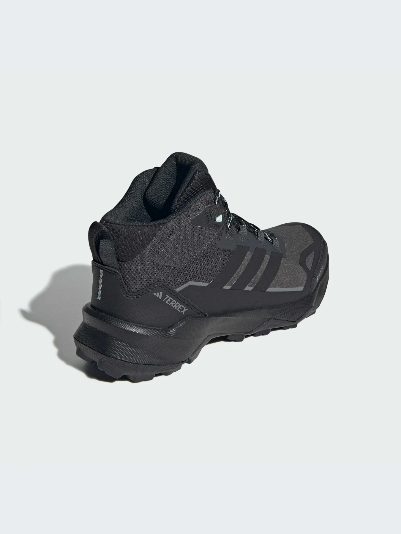 Кроссовки Adidas Terrex модель JQ2219-KZ Кроссовки Adidas Terrex модель JQ2219-KZ Фото
