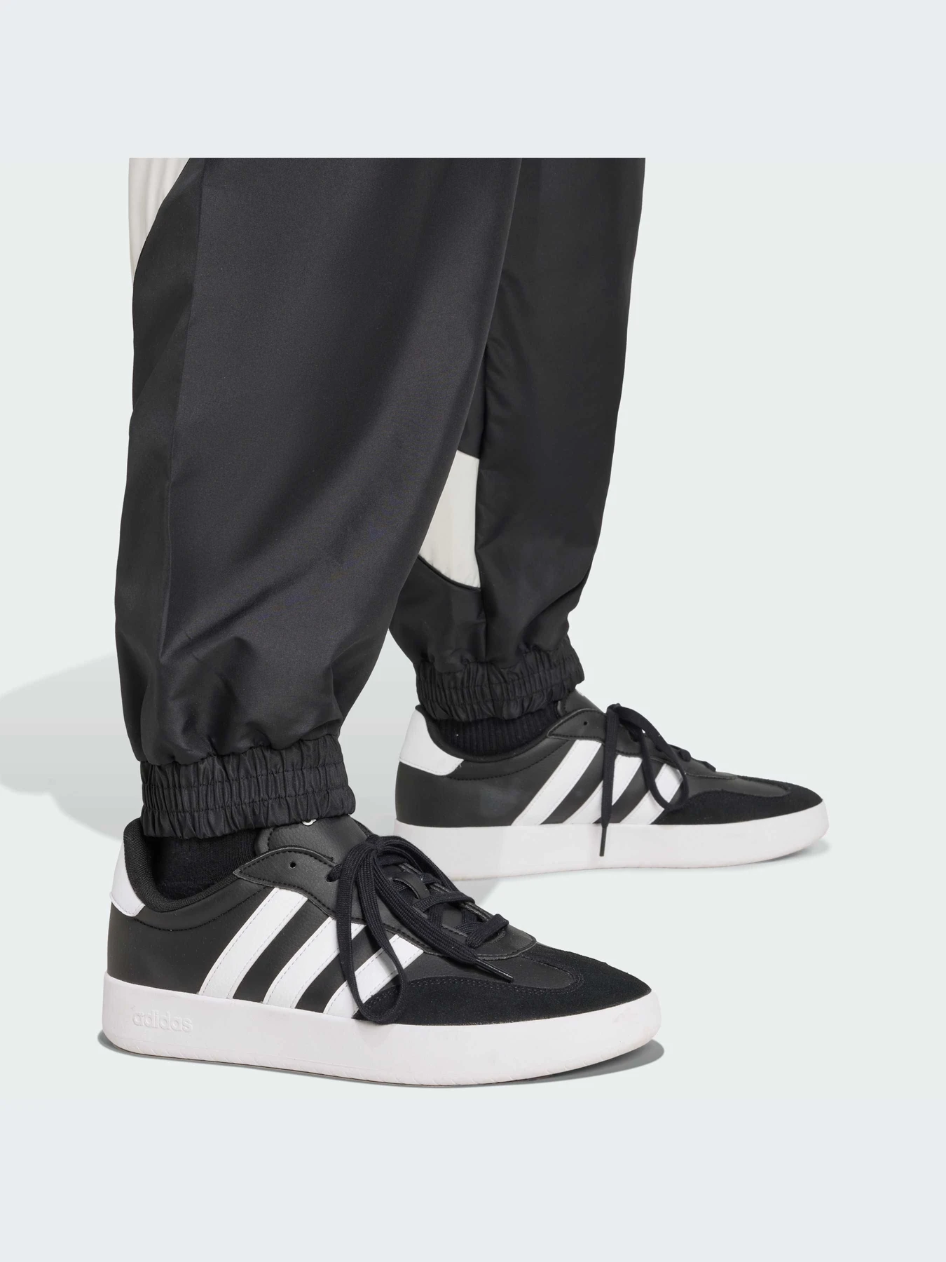 Брюки Adidas модель JN1830-KZ Брюки Adidas модель JN1830-KZ Фото