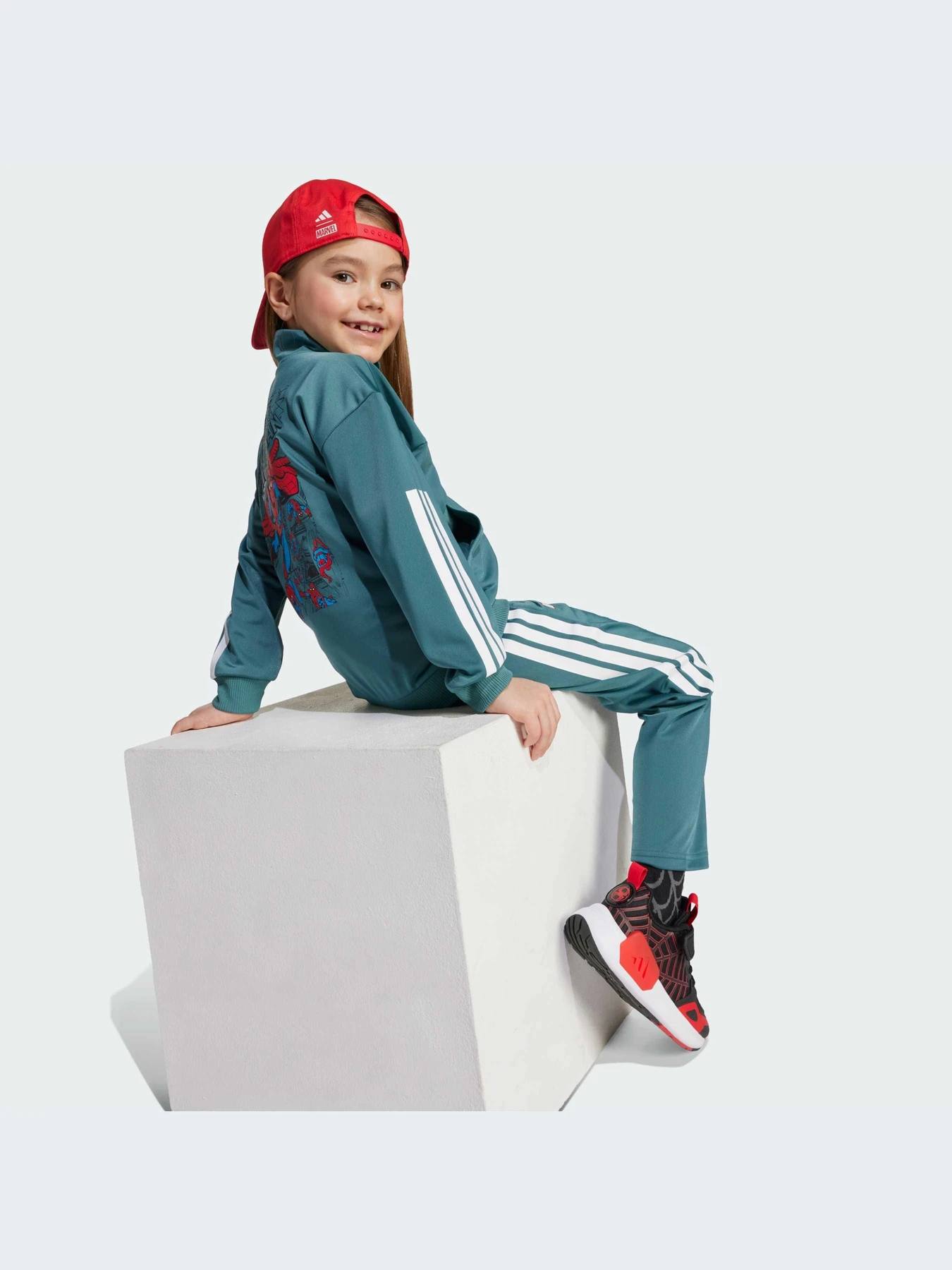 Костюмы Adidas модель JM0834-KZ Костюмы Adidas модель JM0834-KZ Фото