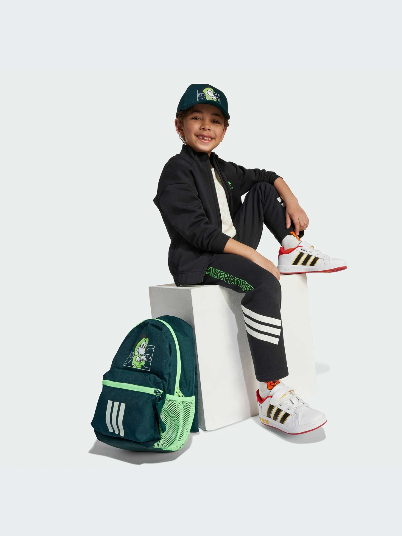 Брюки Adidas модель JL9189-KZ Брюки Adidas модель JL9189-KZ Фото