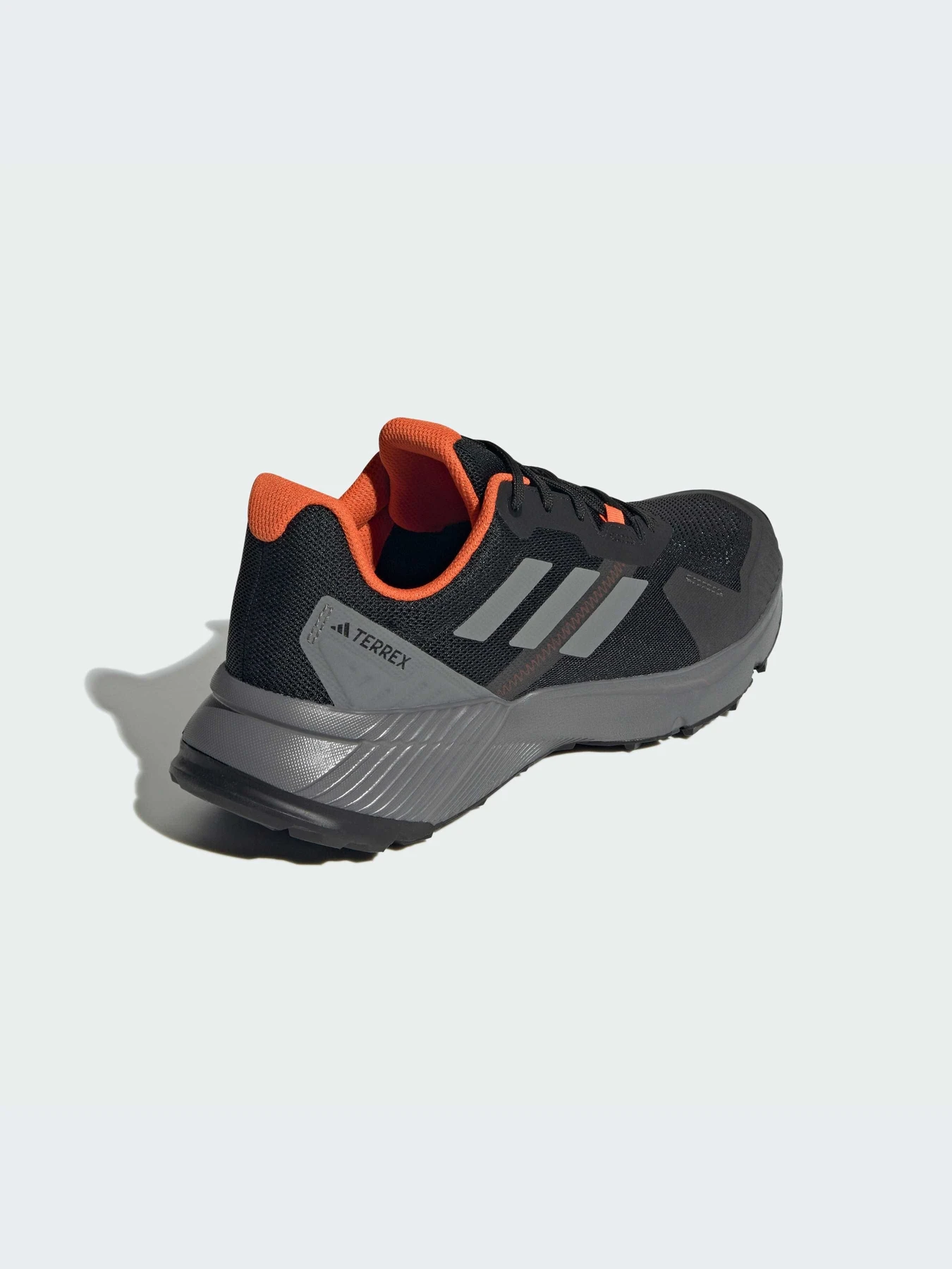 Кроссовки Adidas Terrex модель JI1924-KZ Кроссовки Adidas Terrex модель JI1924-KZ Фото