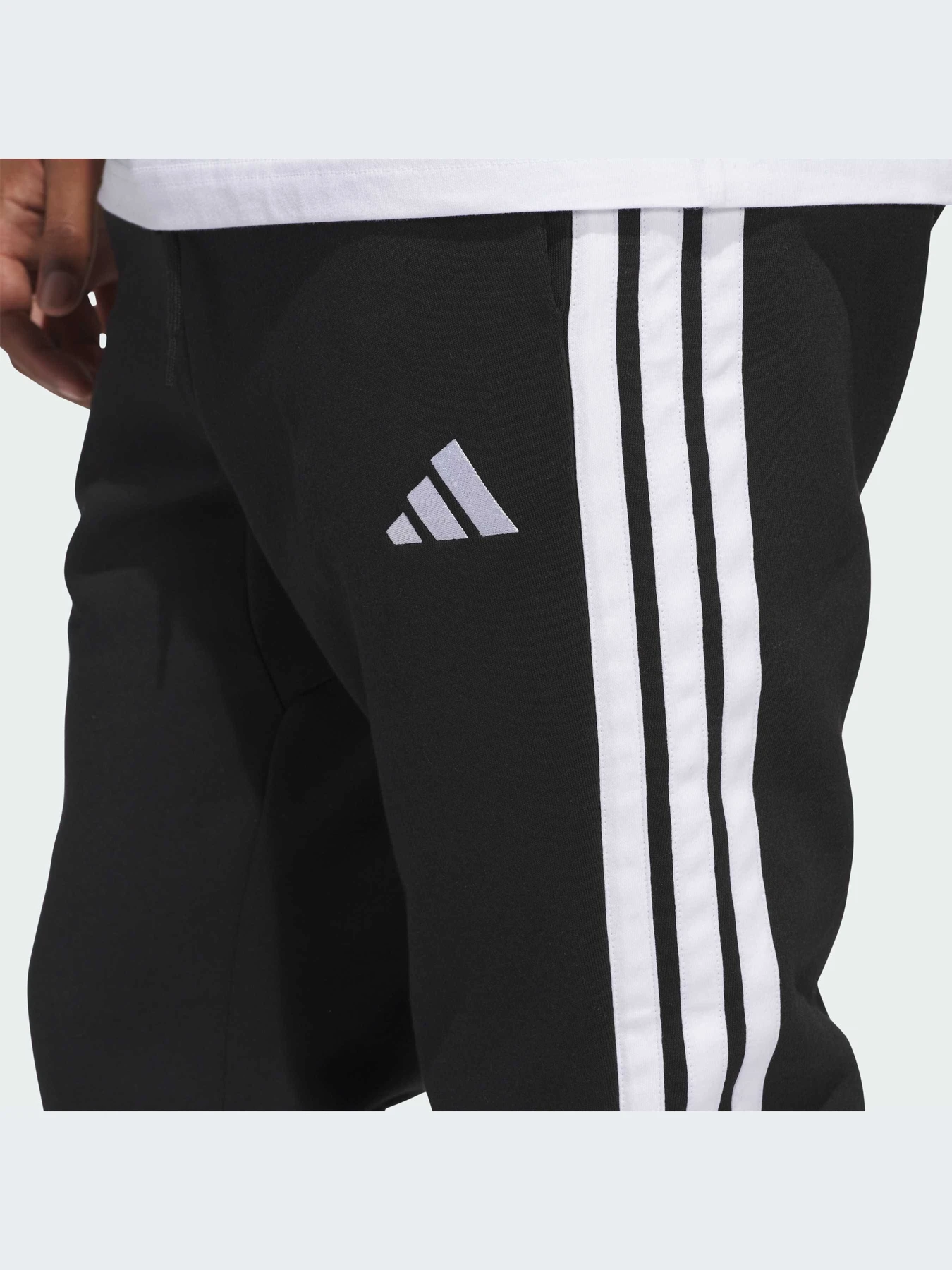 Брюки Adidas модель JD1861-KZ Брюки Adidas модель JD1861-KZ Фото