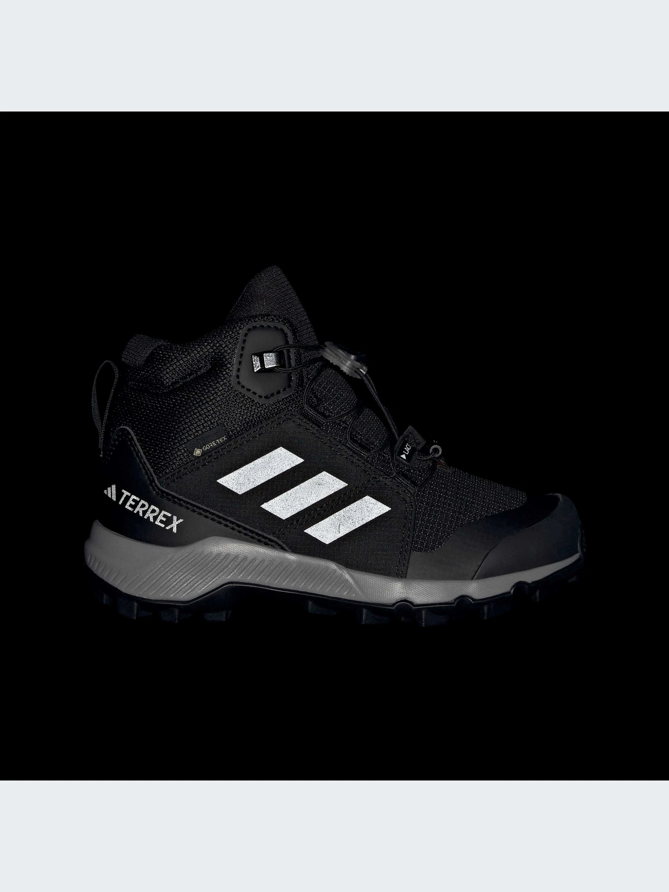 Ботинки и сапоги Adidas модель IE6079-KZ Ботинки и сапоги Adidas модель IE6079-KZ Фото