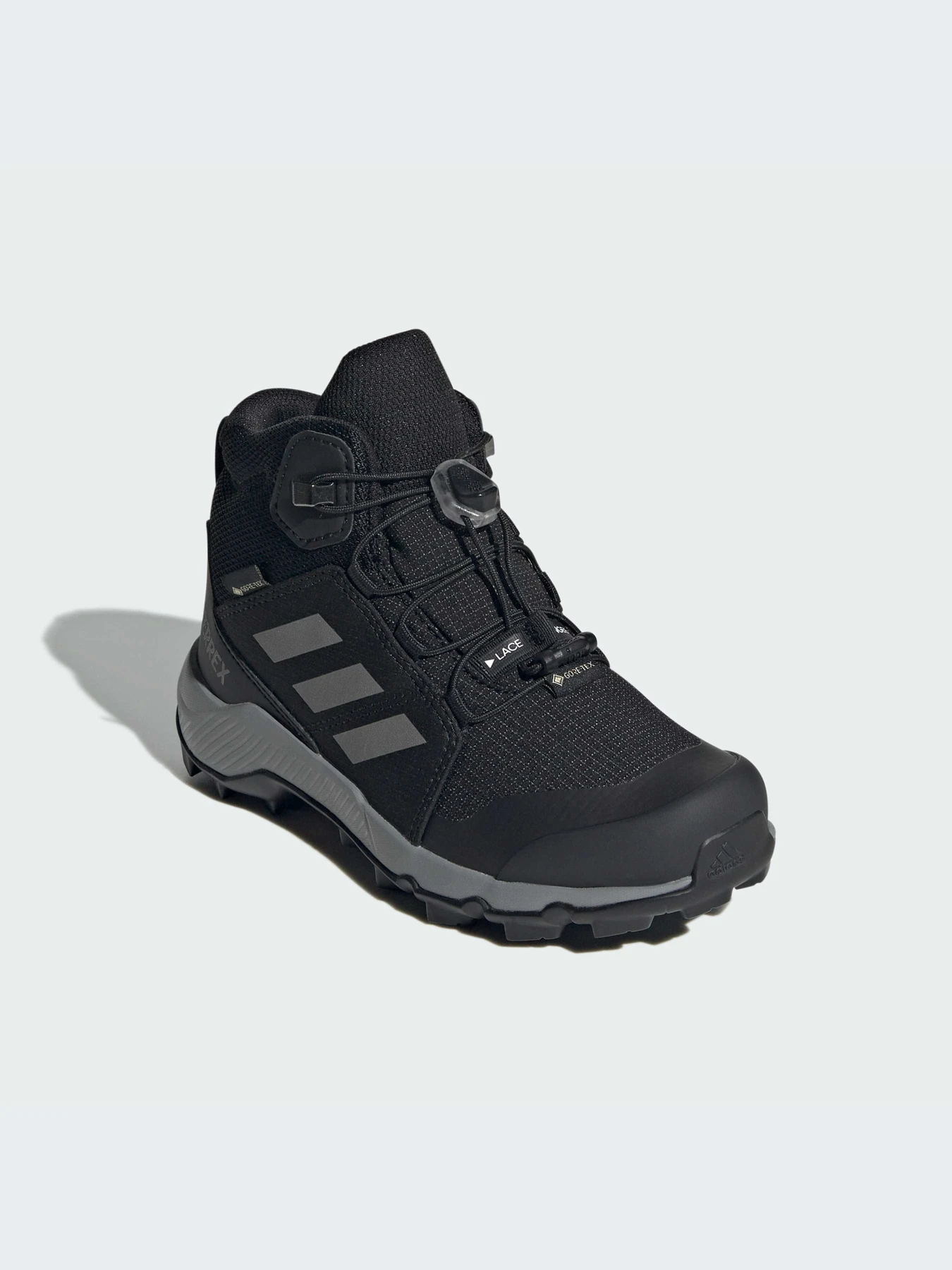 Ботинки и сапоги Adidas модель IE6079-KZ Ботинки и сапоги Adidas модель IE6079-KZ Фото