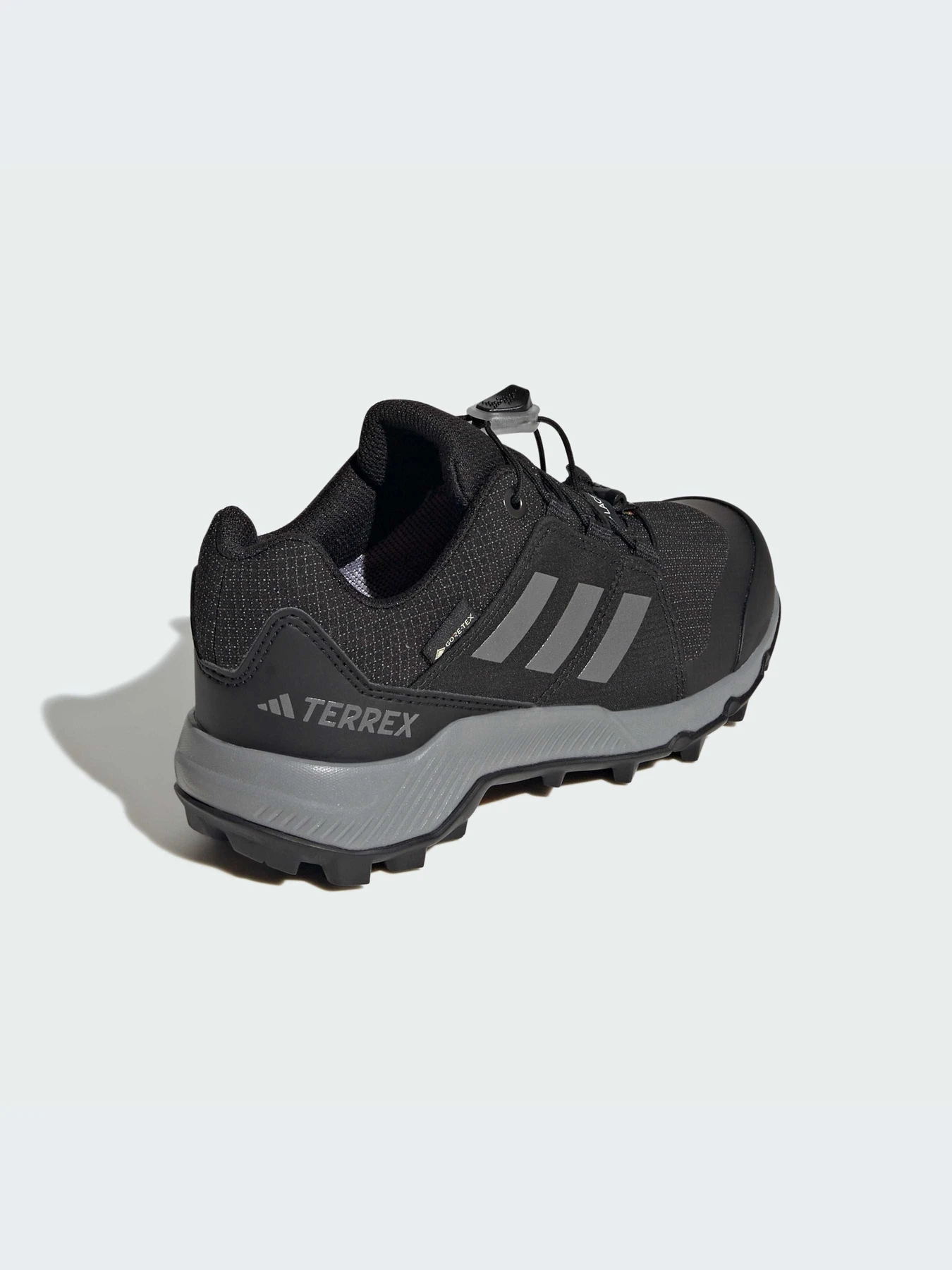 Кроссовки Adidas модель IH5511-KZ Кроссовки Adidas модель IH5511-KZ Фото
