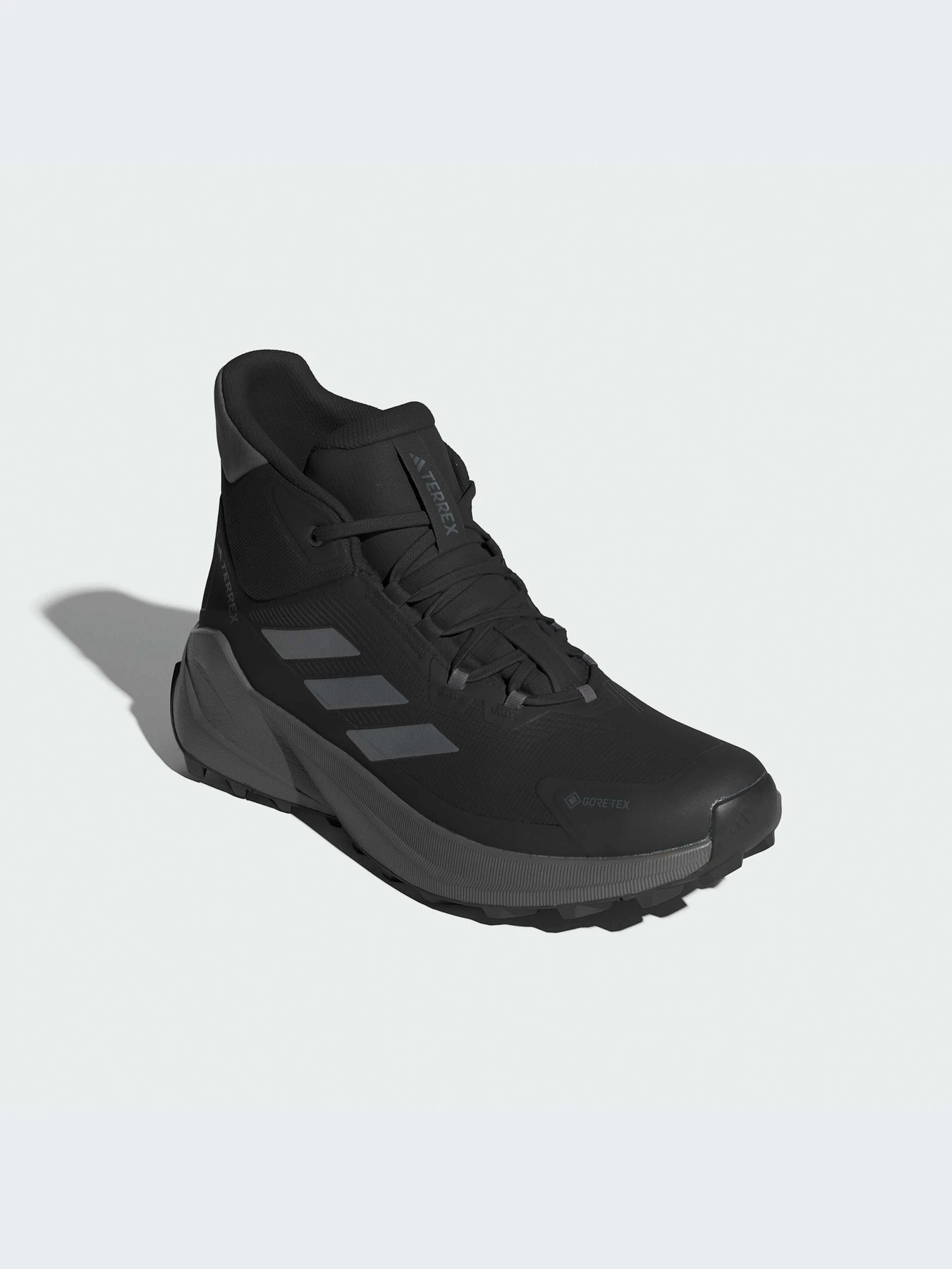 Ботинки и сапоги Adidas модель IE9062-KZ Ботинки и сапоги Adidas модель IE9062-KZ Фото