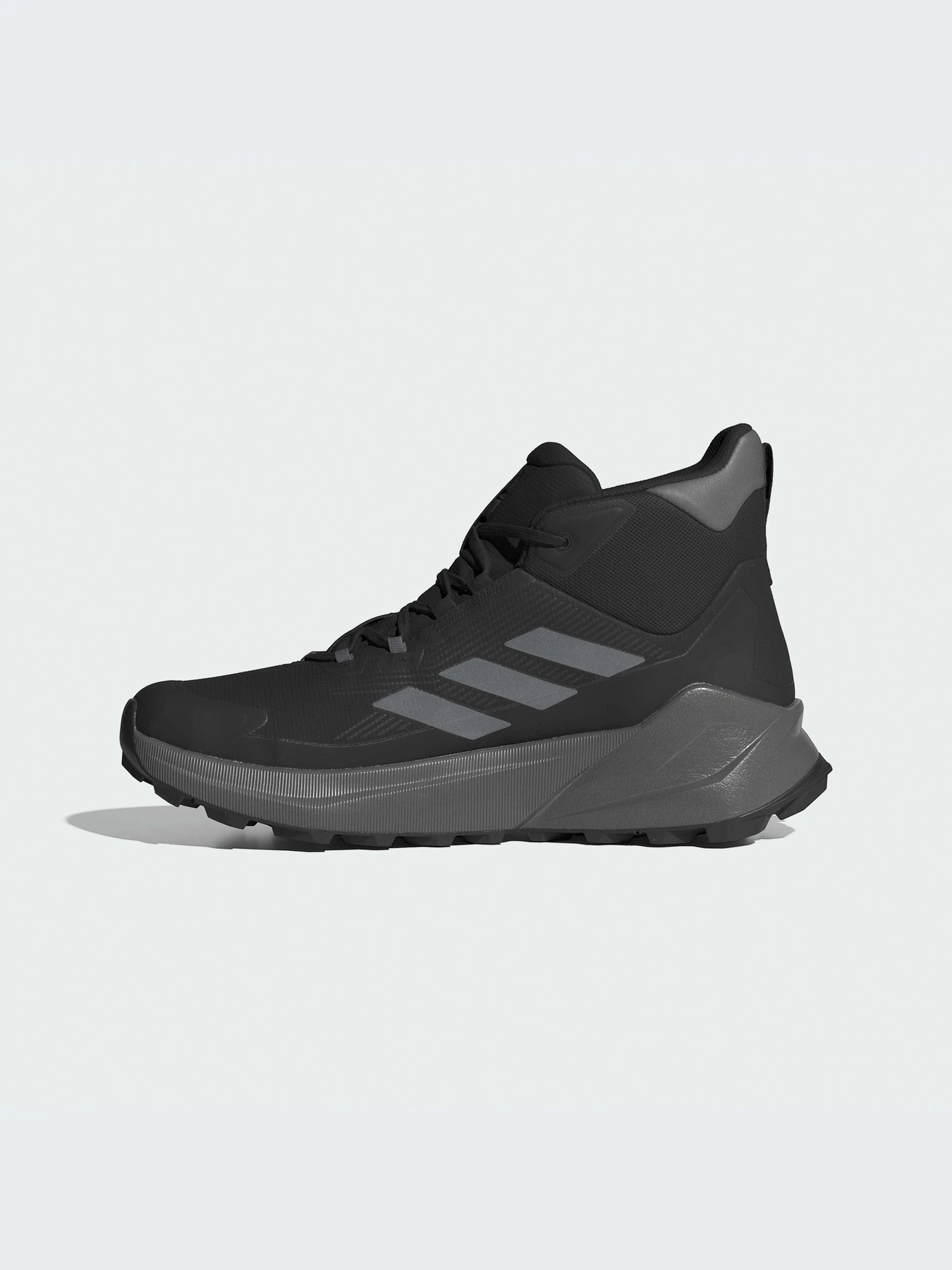 Ботинки и сапоги Adidas модель IE9062-KZ Ботинки и сапоги Adidas модель IE9062-KZ Фото
