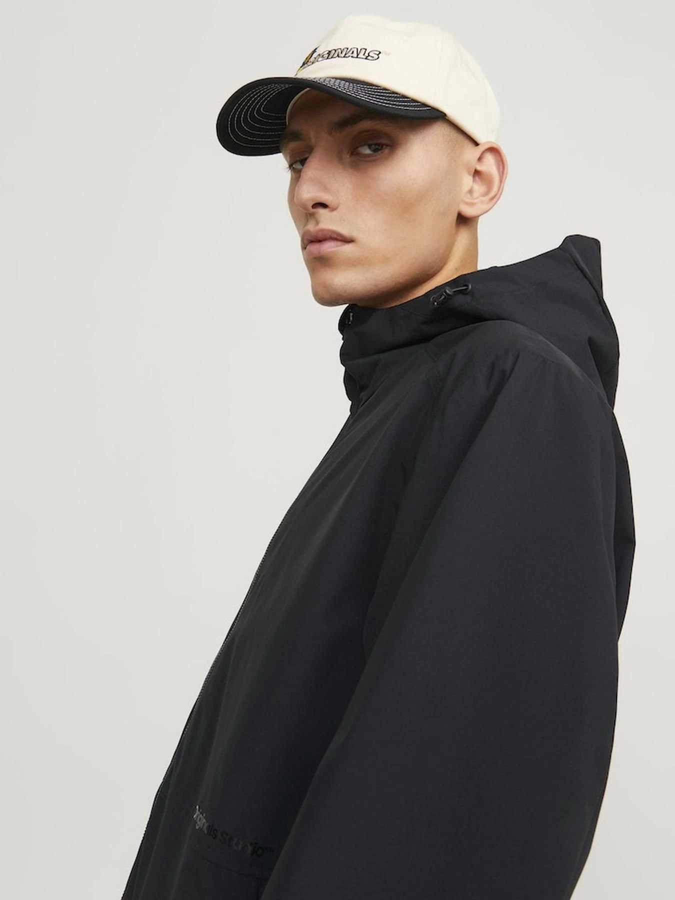 Куртки и дубленки JACK & JONES модель 12252920_Black Куртки и дубленки JACK & JONES модель 12252920_Black Фото