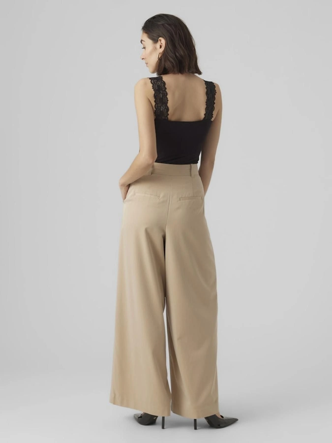 Брюки Vero Moda модель 10283082_IrishCream Брюки Vero Moda модель 10283082_IrishCream Фото