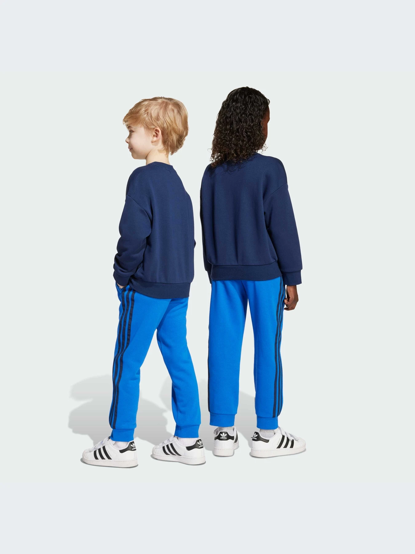 Костюмы Adidas модель JV7671-KZ Костюмы Adidas модель JV7671-KZ Фото