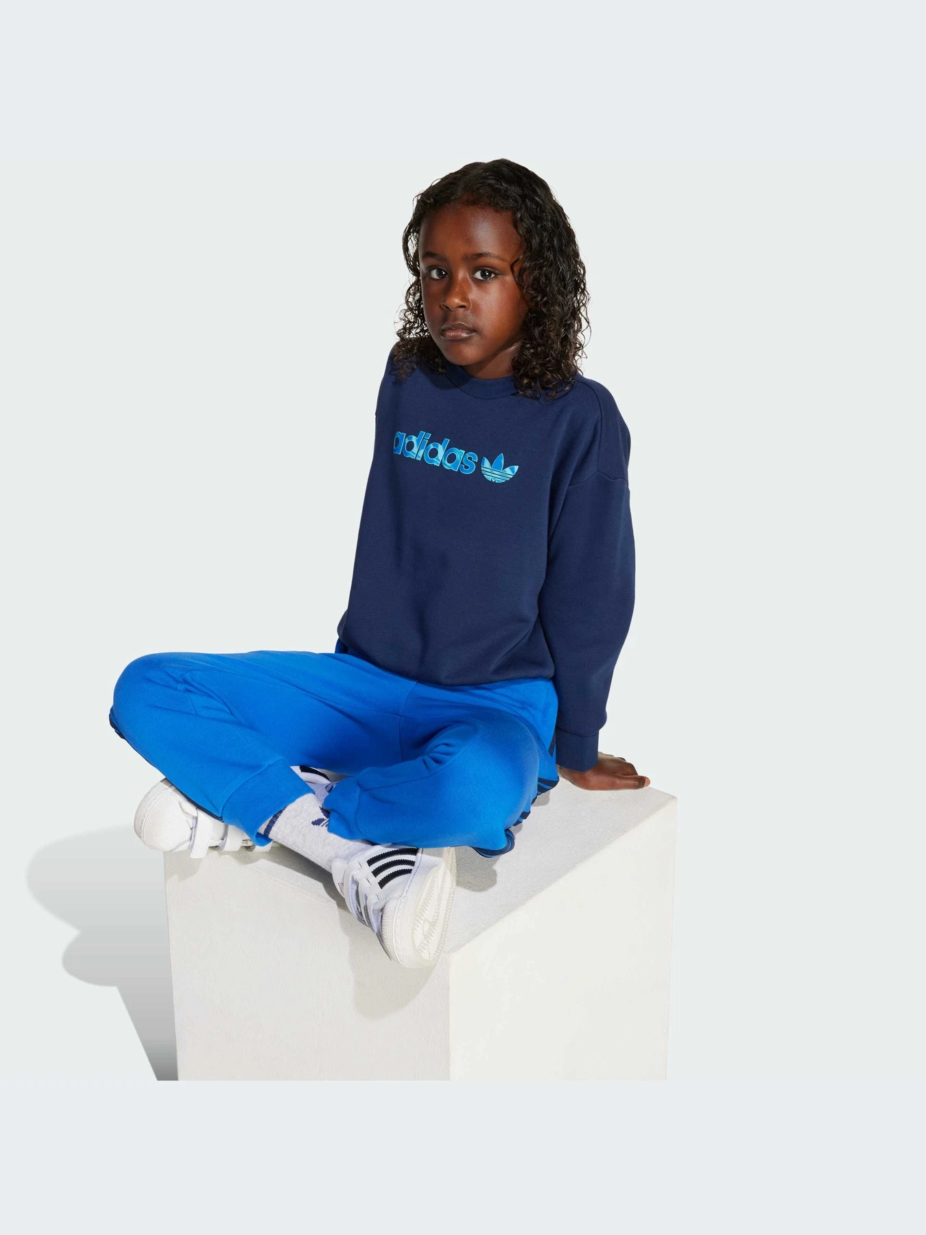 Костюмы Adidas модель JV7671-KZ Костюмы Adidas модель JV7671-KZ Фото