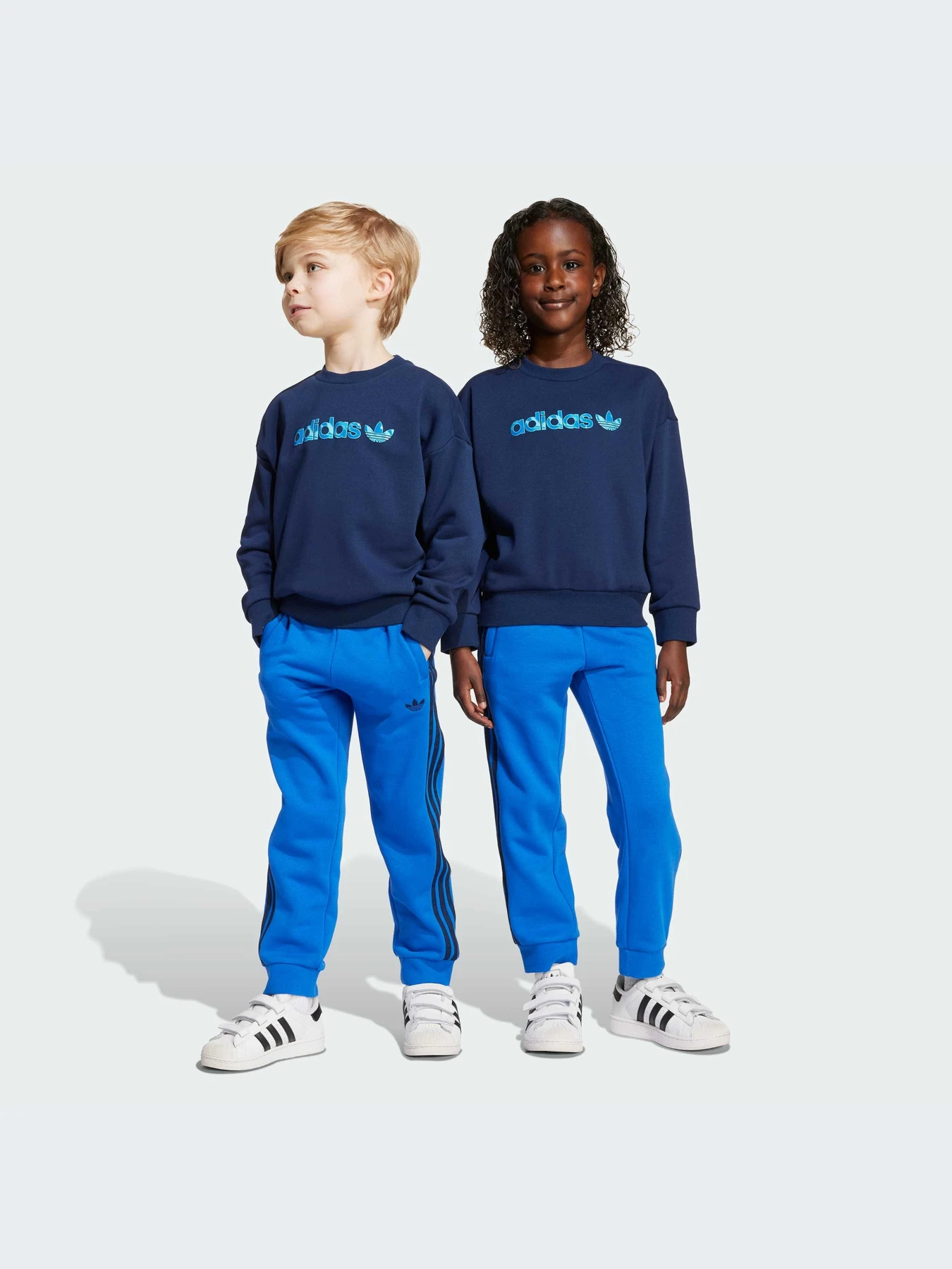Костюмы Adidas модель JV7671-KZ Костюмы Adidas модель JV7671-KZ Фото