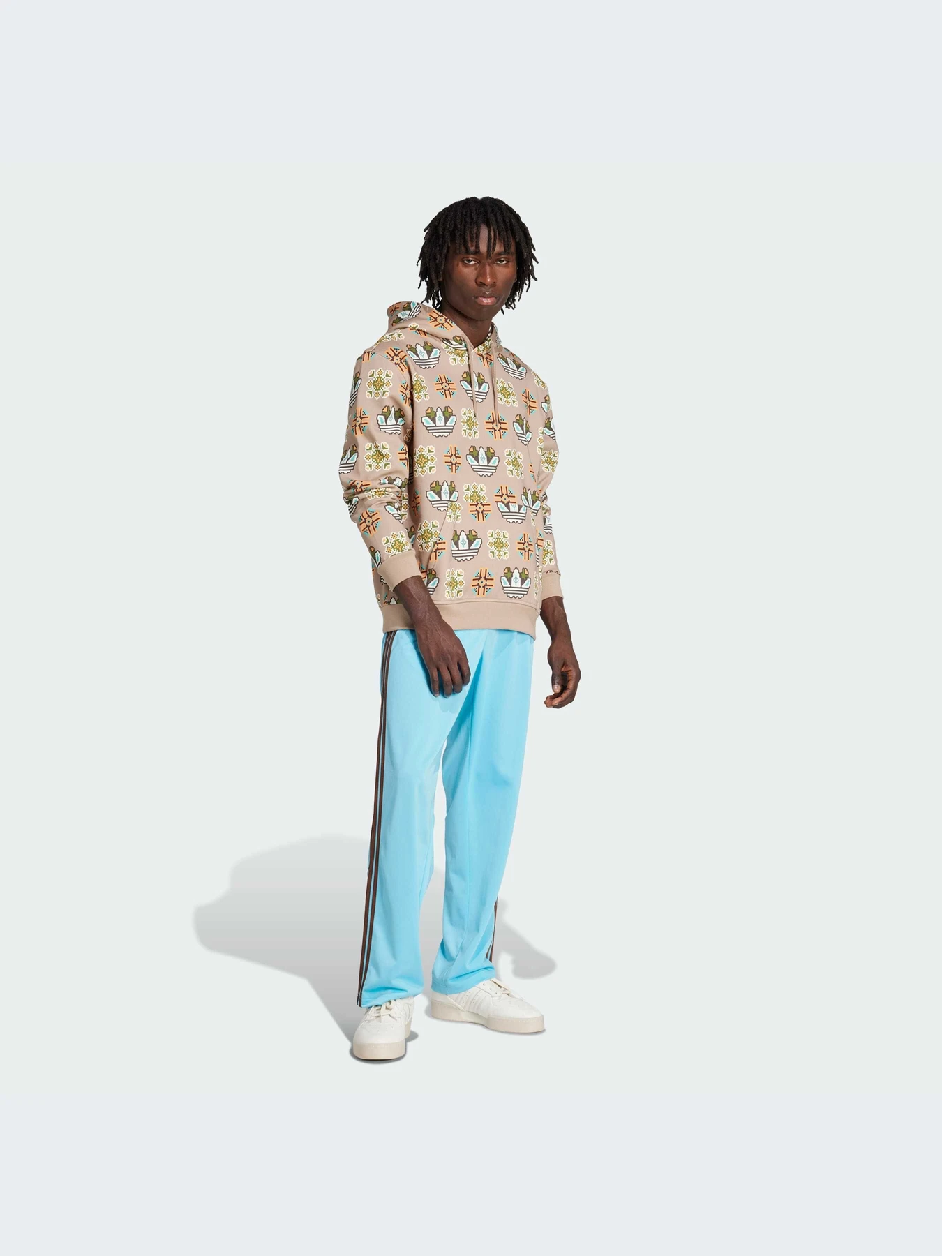 Худи и свитшоты Adidas Graphics модель JW1084-KZ Фото