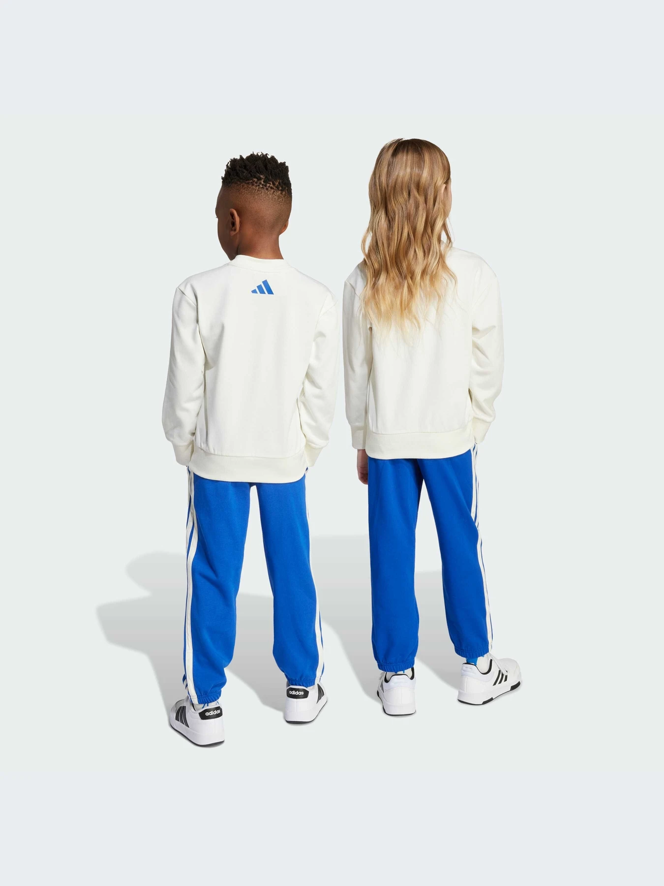 Костюмы Adidas модель JV5848-KZ Костюмы Adidas модель JV5848-KZ Фото