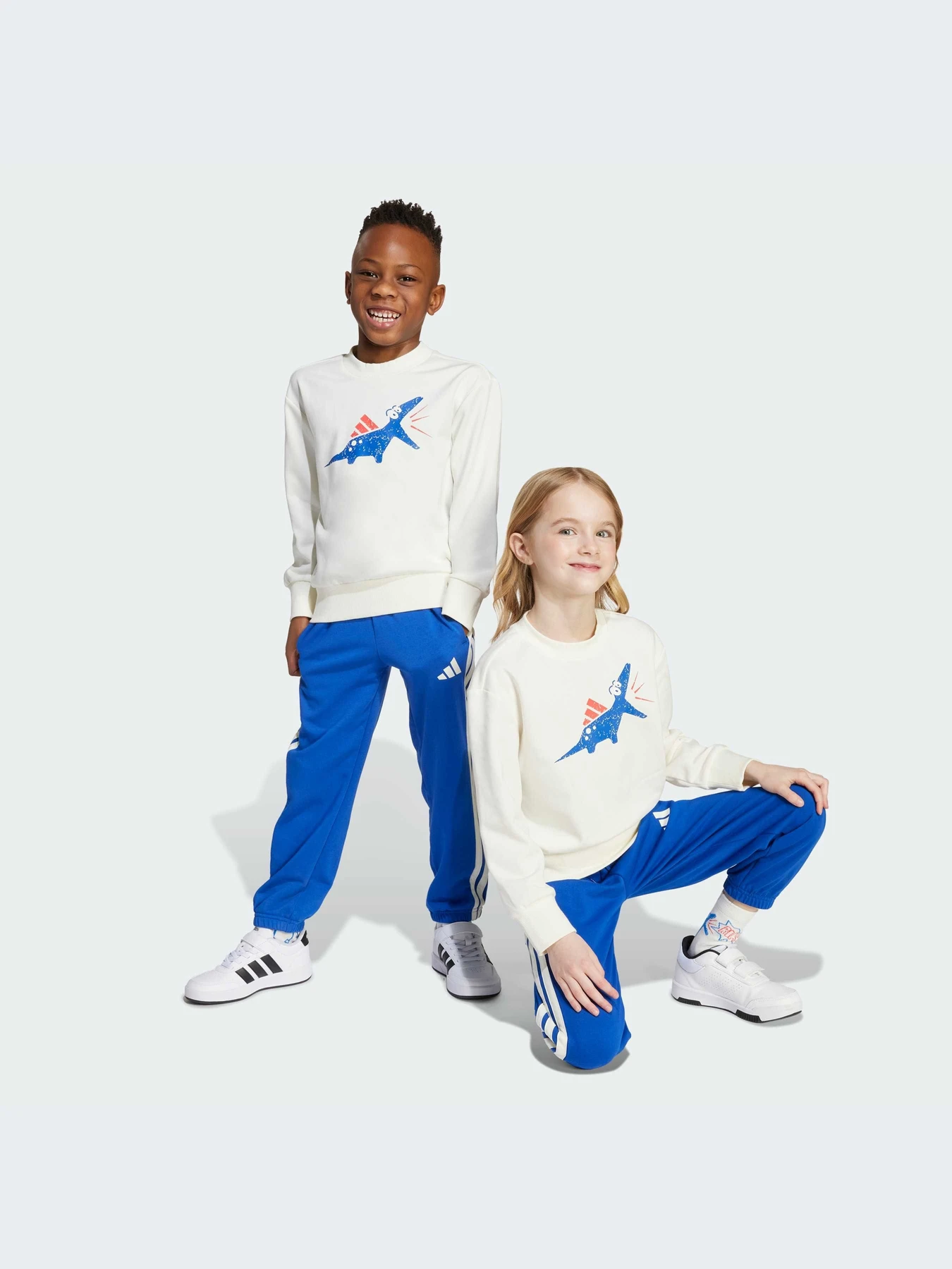 Костюмы Adidas модель JV5848-KZ Костюмы Adidas модель JV5848-KZ Фото