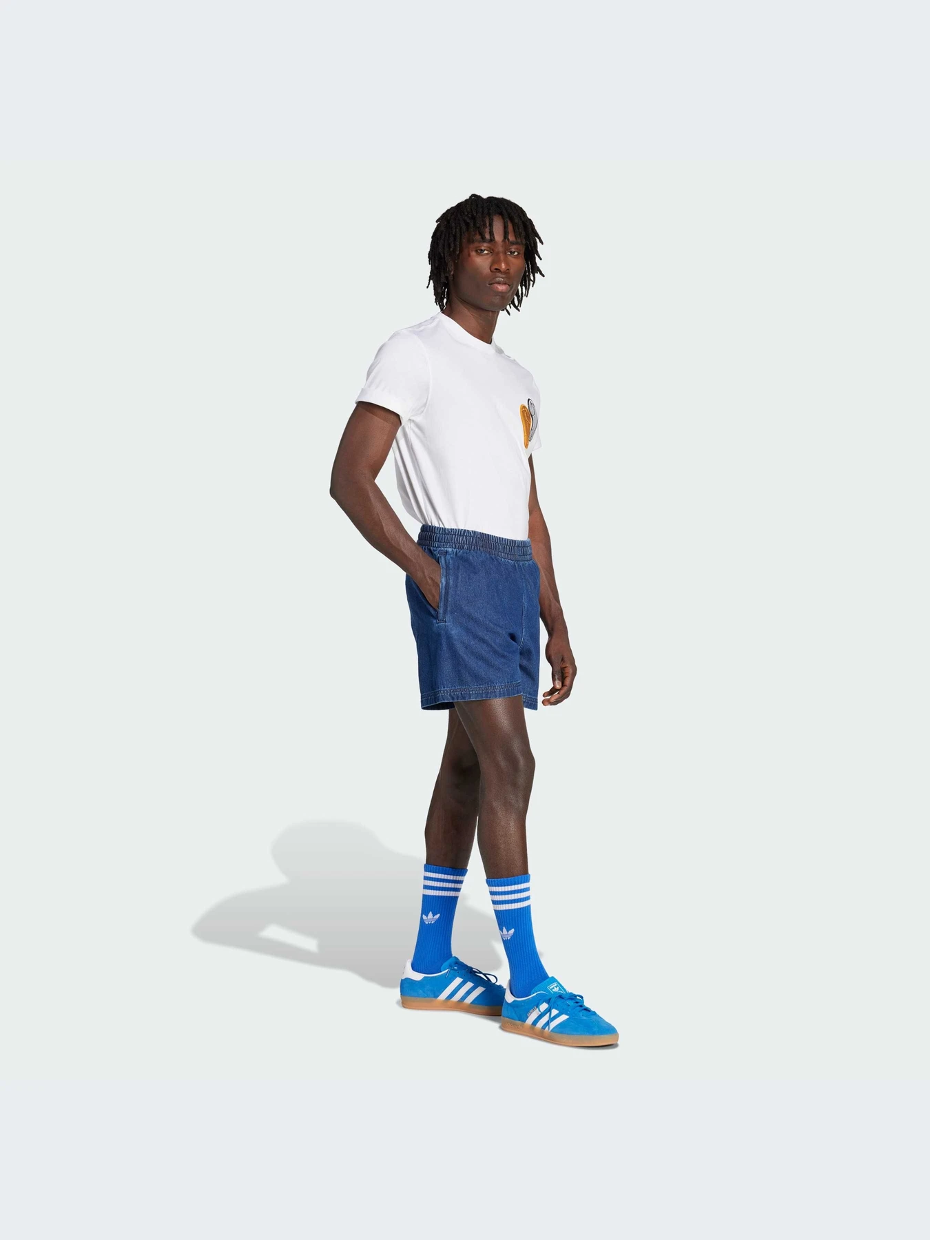 Шорты Adidas Graphics модель JX8169-KZ Шорты Adidas Graphics модель JX8169-KZ Фото