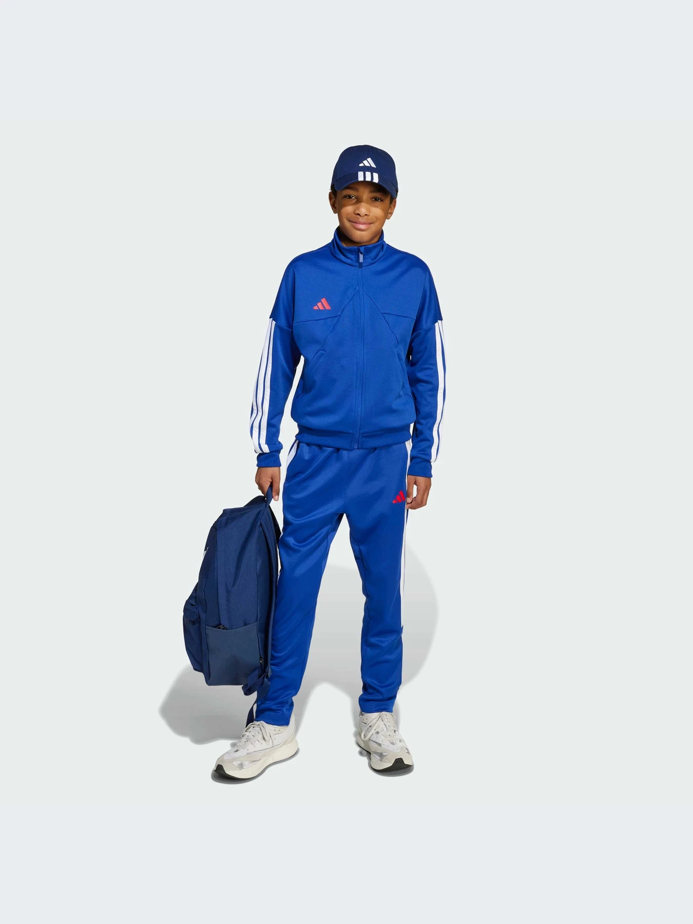 Худи и свитшоты Adidas Tiro модель JW5085-KZ Худи и свитшоты Adidas Tiro модель JW5085-KZ Фото