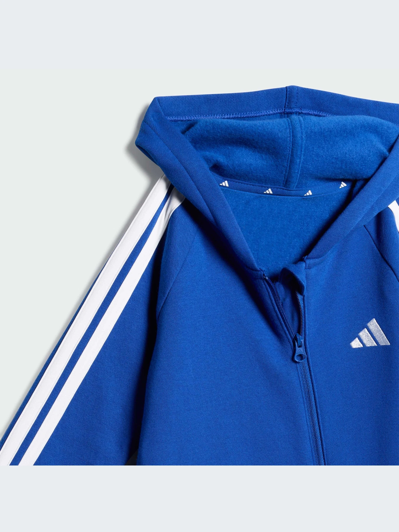 Комбинезоны Adidas модель JM0895-KZ Комбинезоны Adidas модель JM0895-KZ Фото
