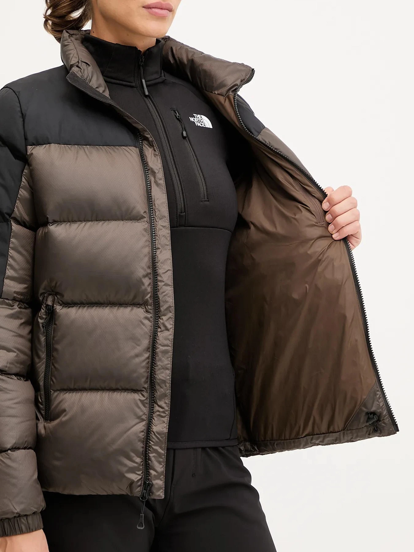 Куртки и дубленки The North Face модель NF0A8E140BI1 Фото