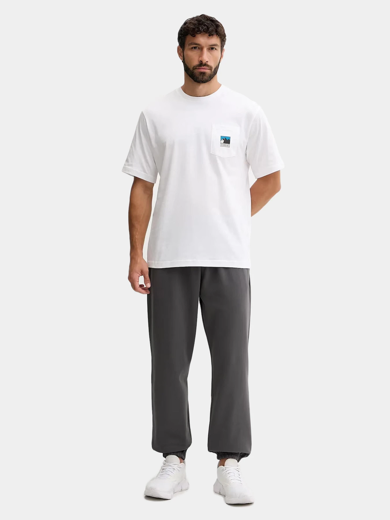 Брюки The North Face модель NF0A8E3ERHI1 Брюки The North Face модель NF0A8E3ERHI1 Фото