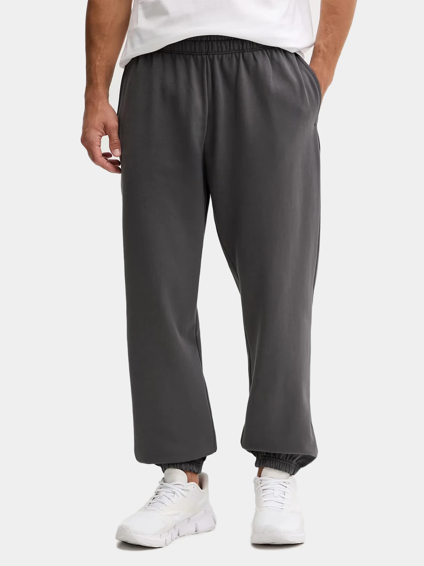 Брюки The North Face модель NF0A8E3ERHI1 Брюки The North Face модель NF0A8E3ERHI1 Фото