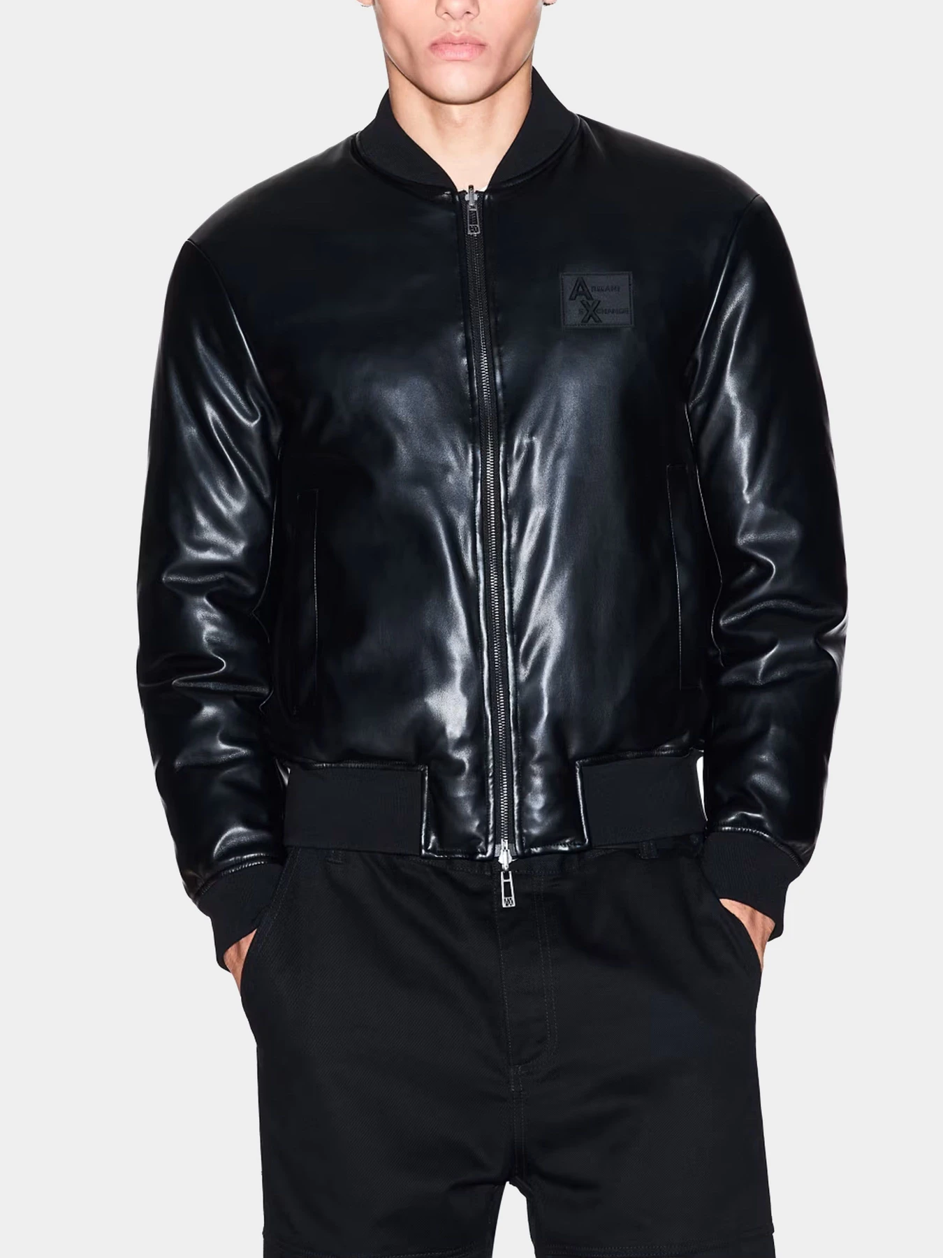 Куртки и дубленки Armani Exchange модель XM001104-AF16647-UC001 Фото