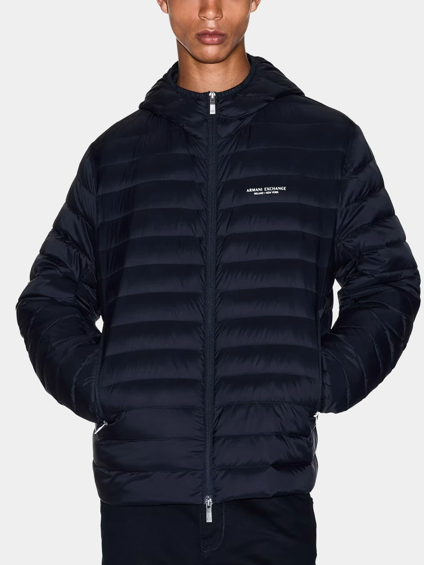 Куртки и дубленки Armani Exchange модель XM001577-AF16927-UB101 Куртки и дубленки Armani Exchange модель XM001577-AF16927-UB101 Фото