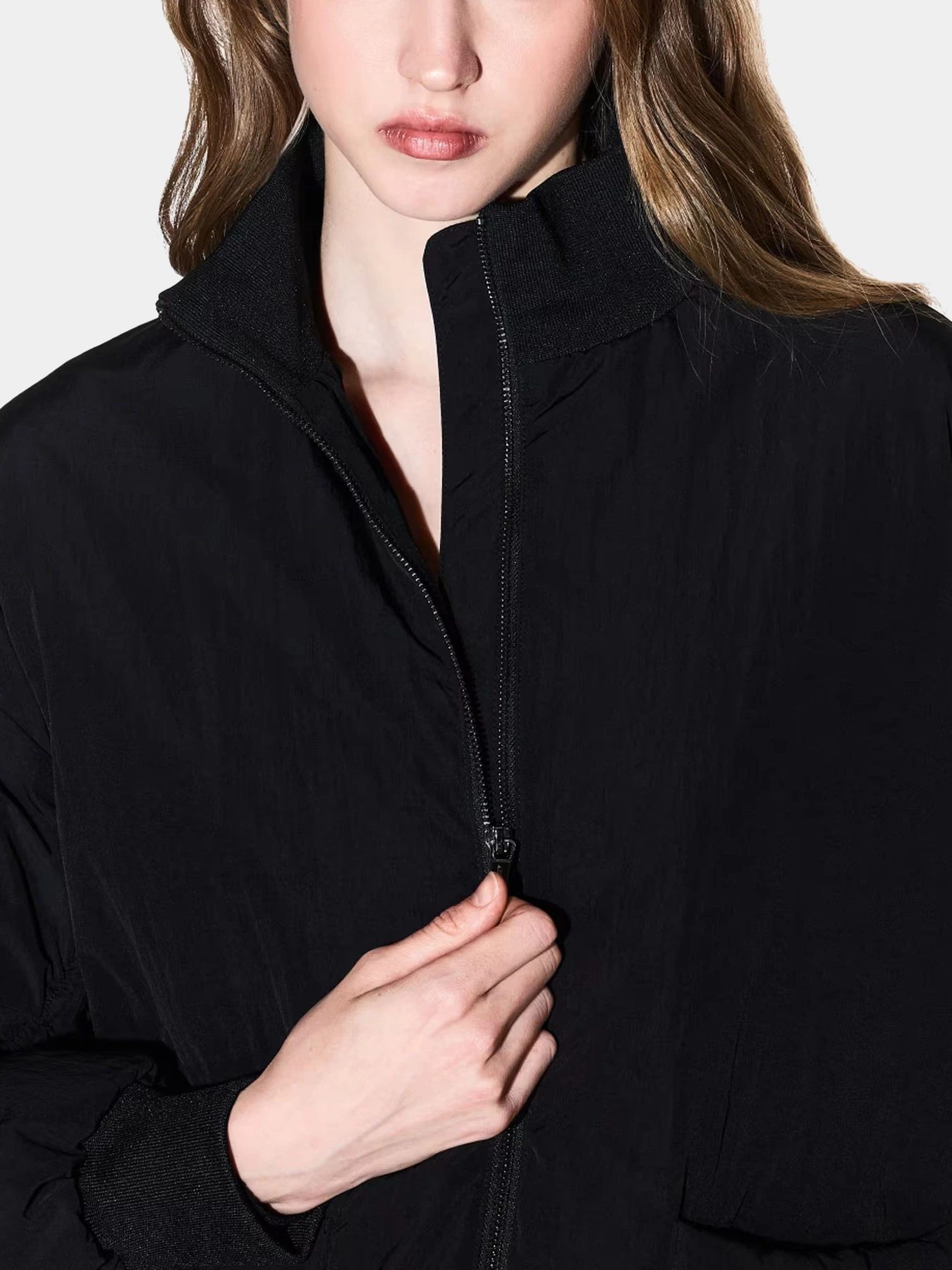 Куртки и дубленки Armani Exchange модель XW000670-AF16210-UC001 Куртки и дубленки Armani Exchange модель XW000670-AF16210-UC001 Фото