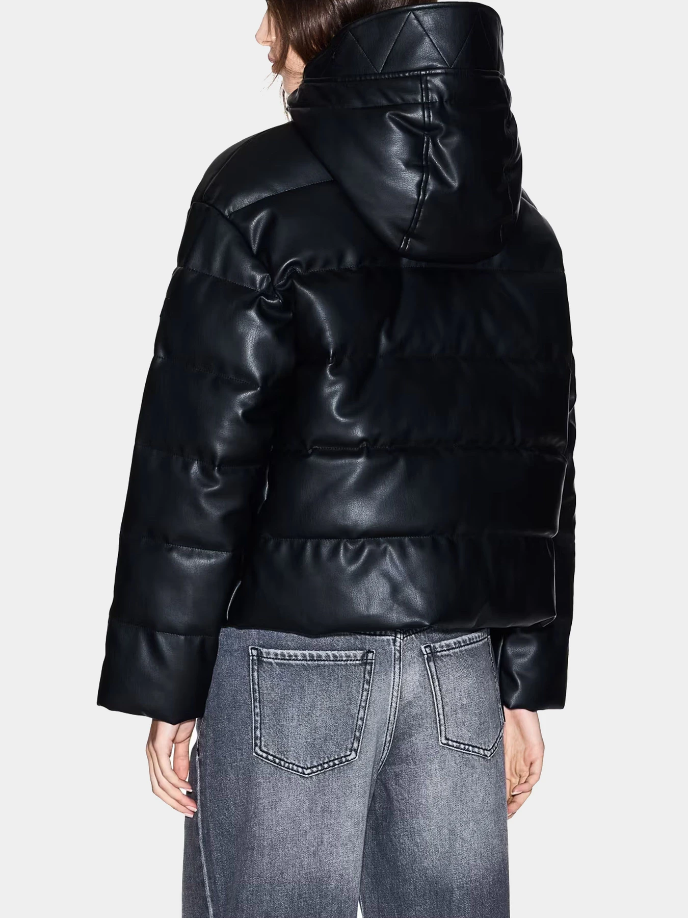 Куртки и дубленки Armani Exchange модель XW000673-AF16106-UC001 Фото