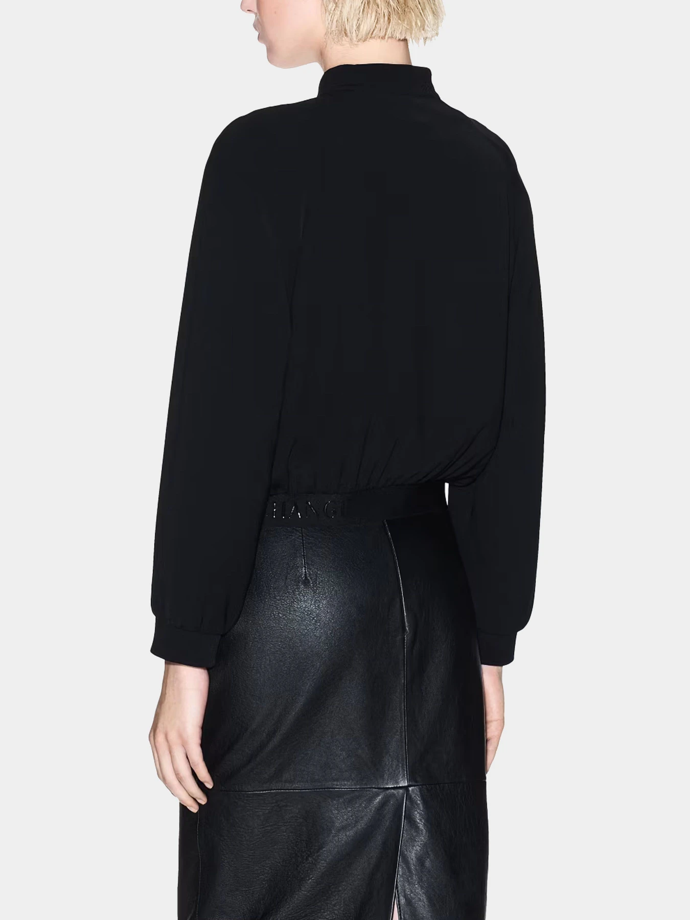 Куртки и дубленки Armani Exchange модель XW001029-AF10872-UC001 Куртки и дубленки Armani Exchange модель XW001029-AF10872-UC001 Фото